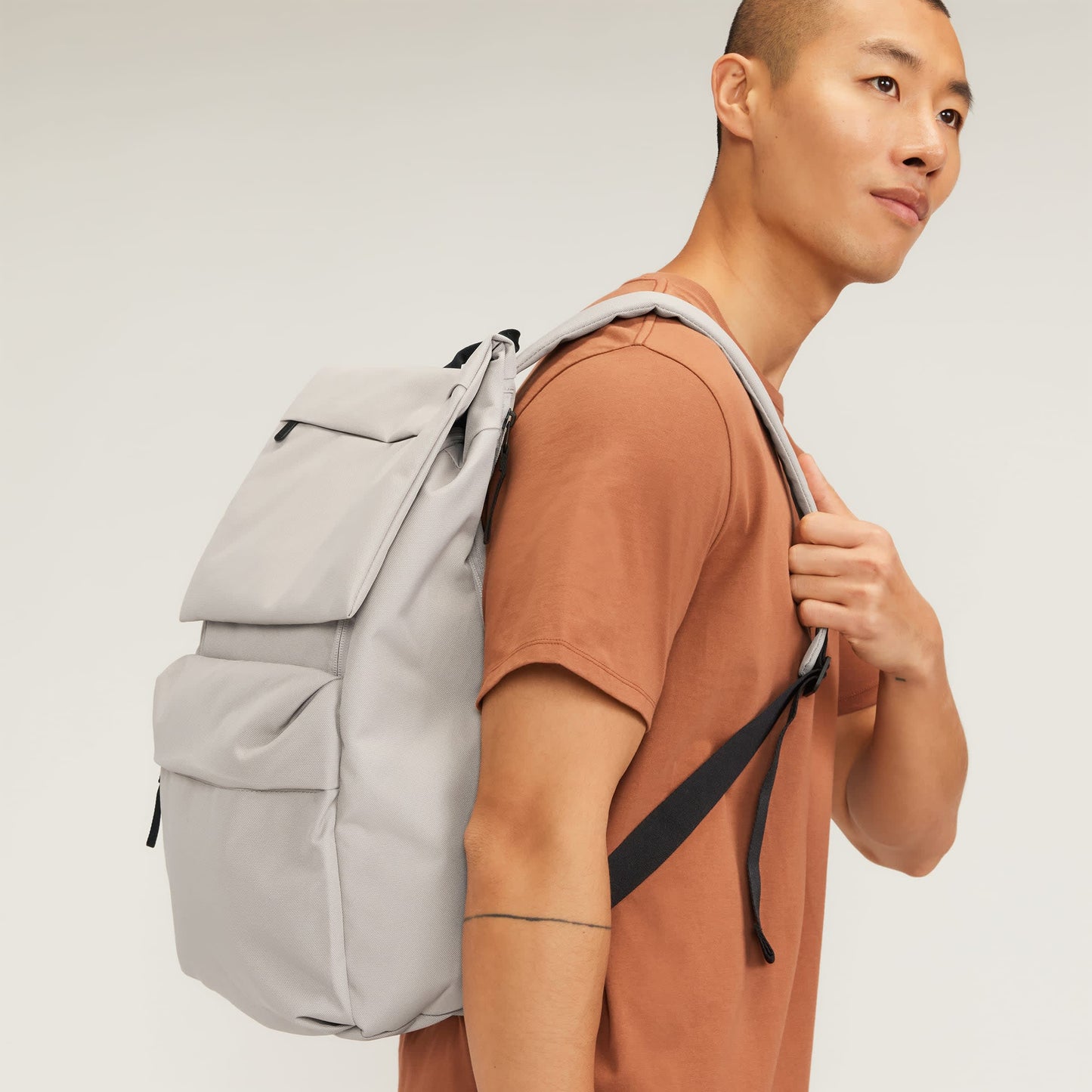 Slim and smart laptop backpack