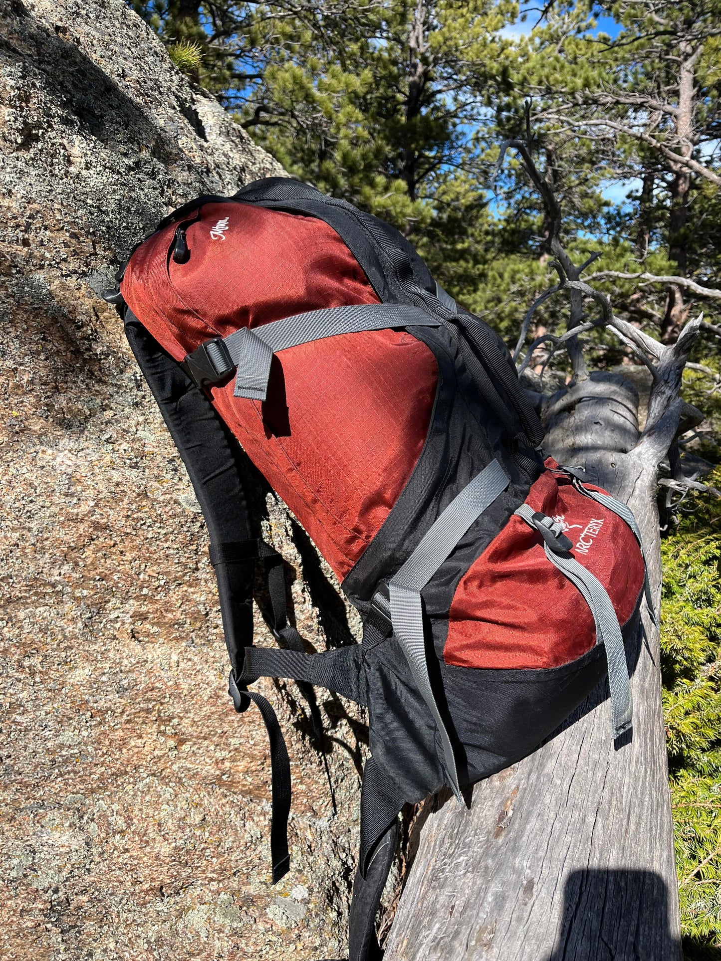 Hiking tourist 40-45L backpack