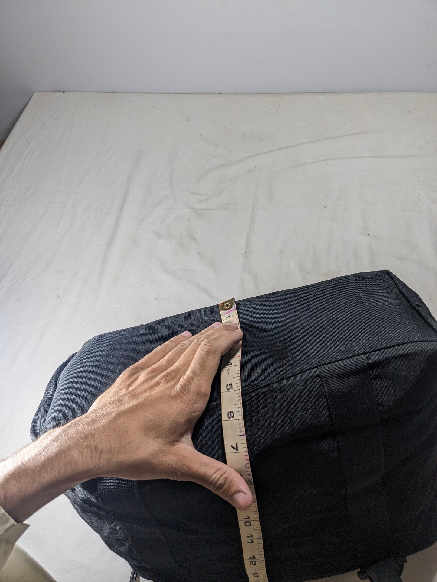 An attractive look black color bag