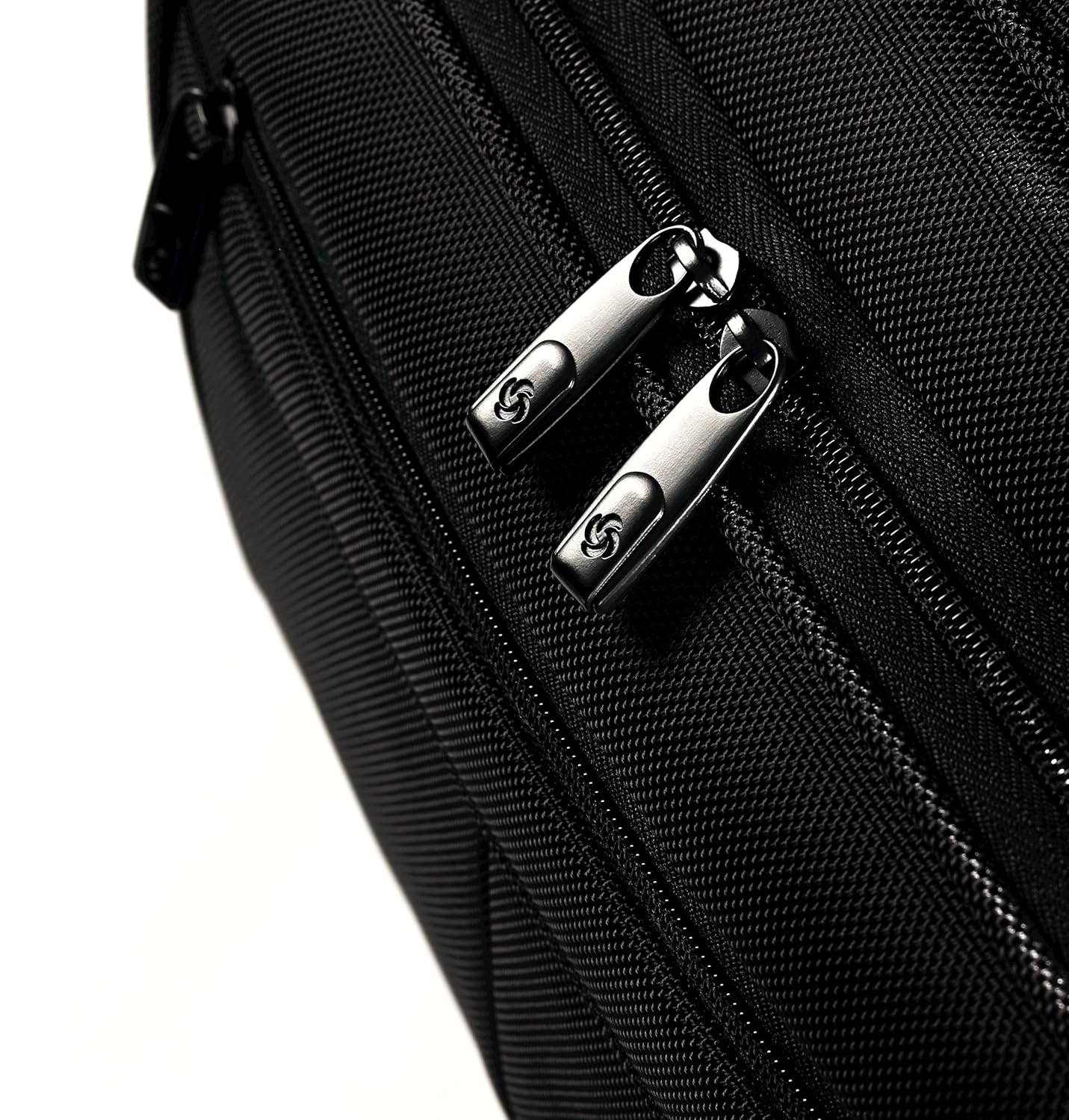 Samsonite title will update soon