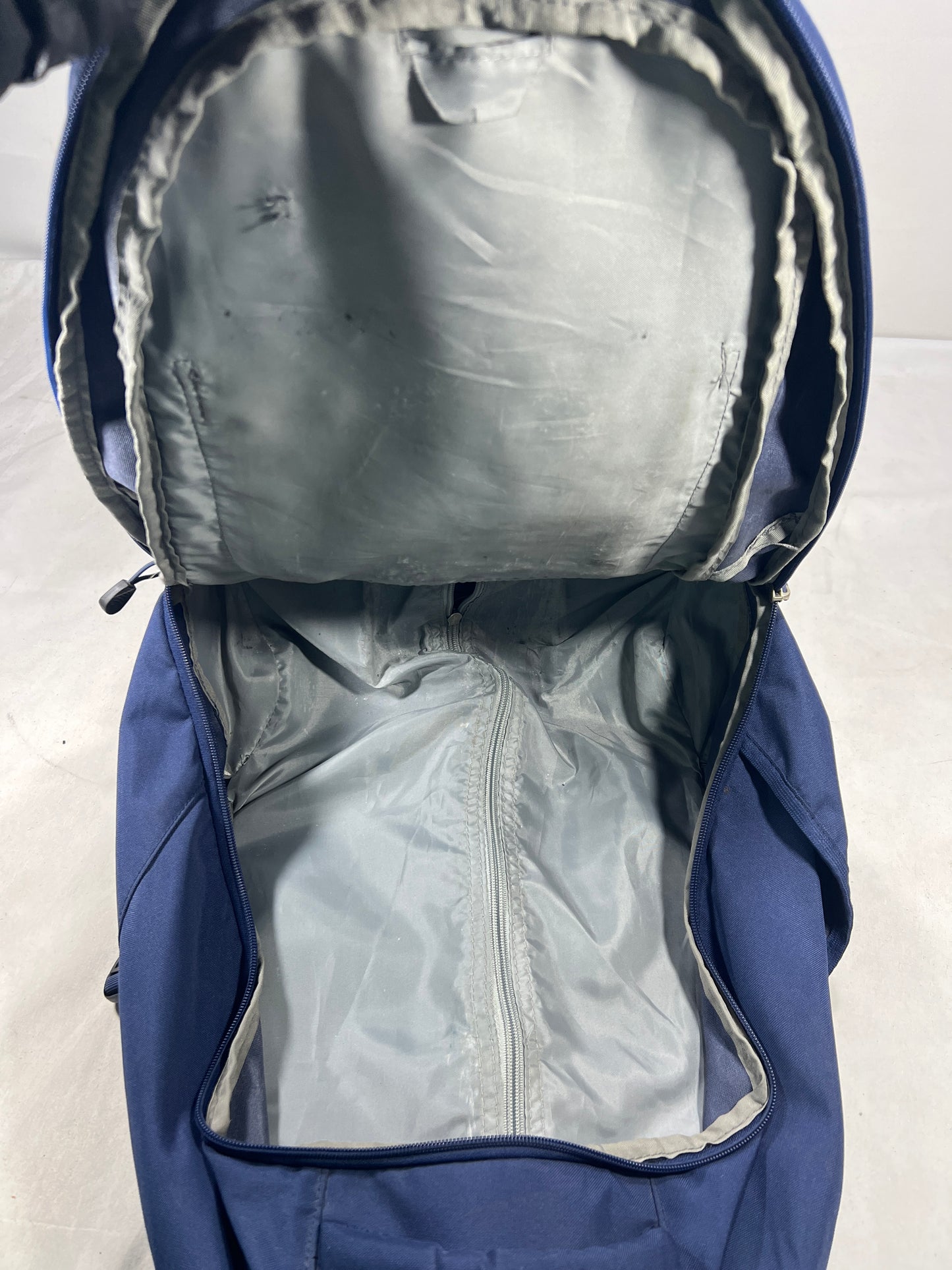 High sierra Trolley bag Title will update soon