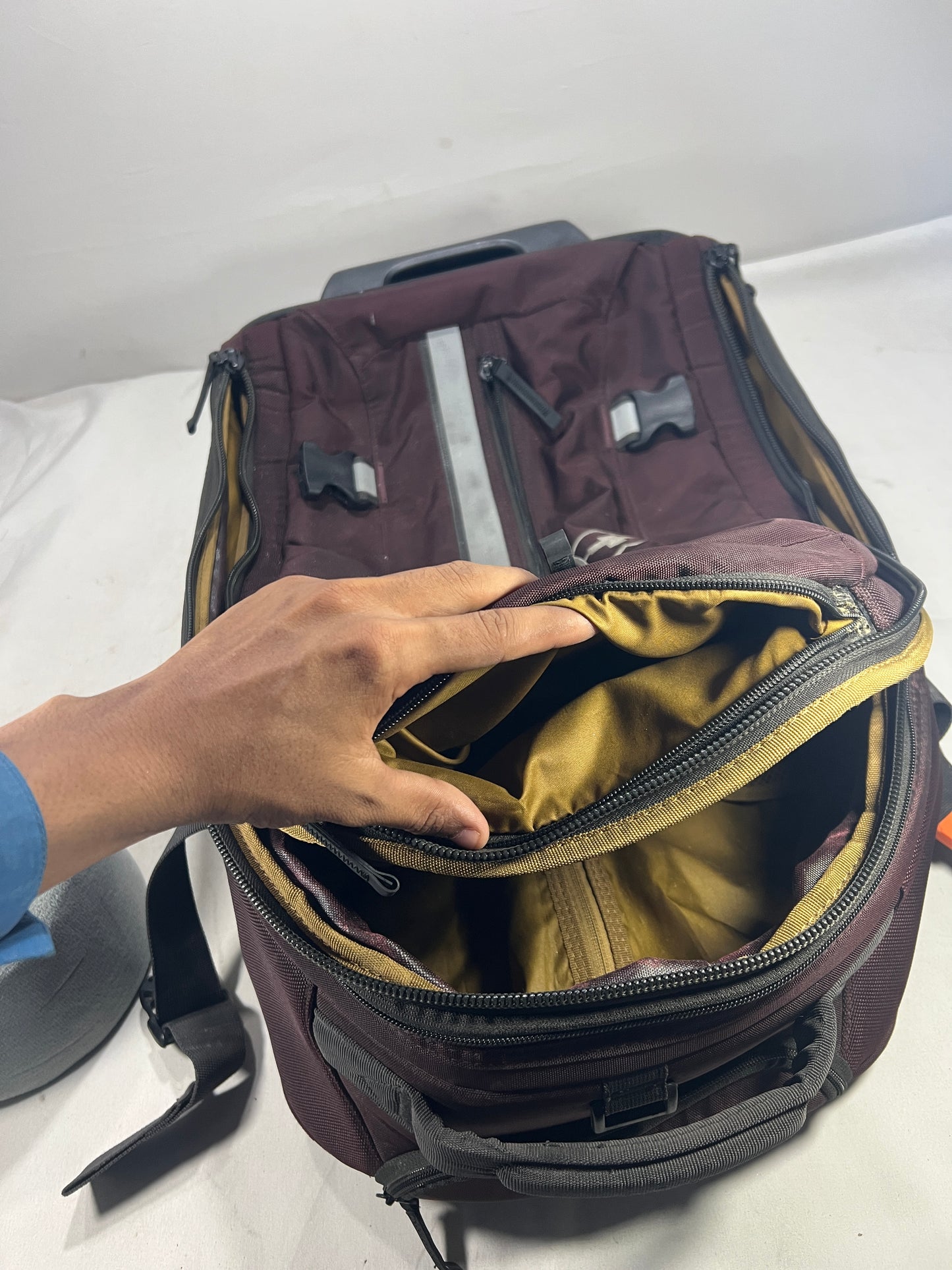 Victorinox Trolley bag Title will update soon