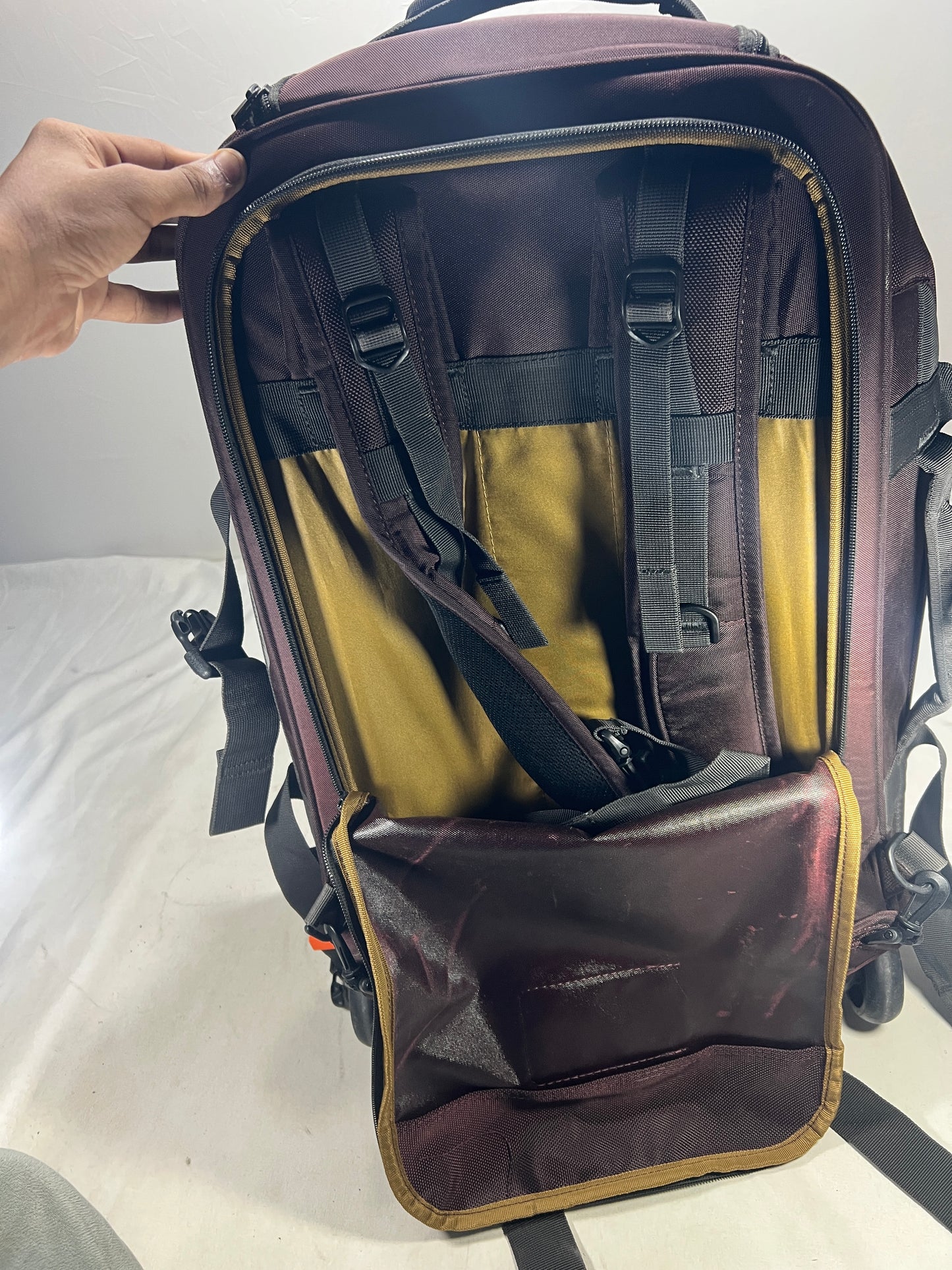Victorinox Trolley bag Title will update soon