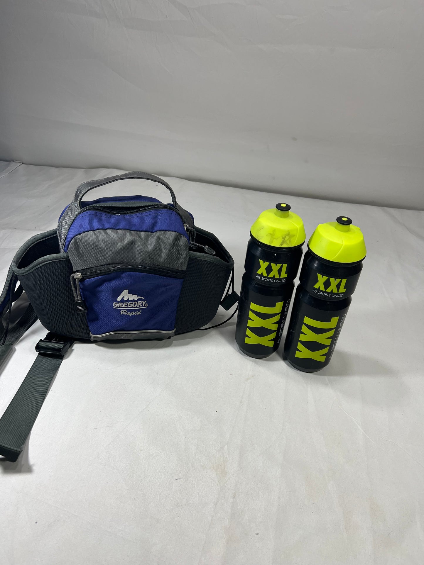 Imported lot water bottle/Drinkware