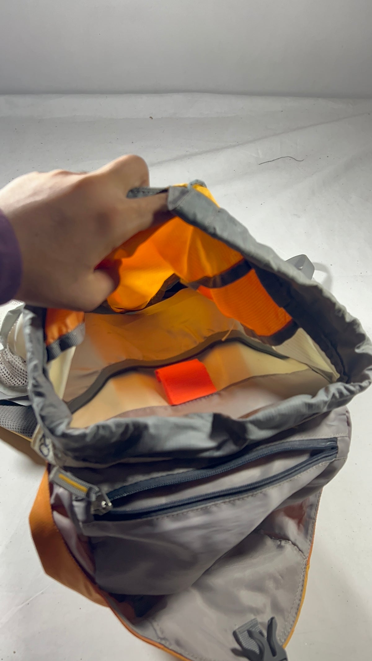 Deuter 12L Title will update soon