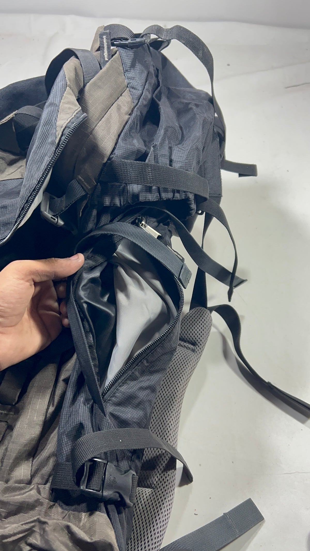 Deuter 60L Title will update soon