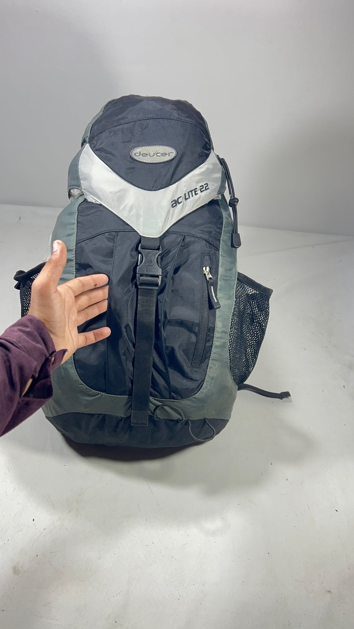 Deuter 25L Title will update soon