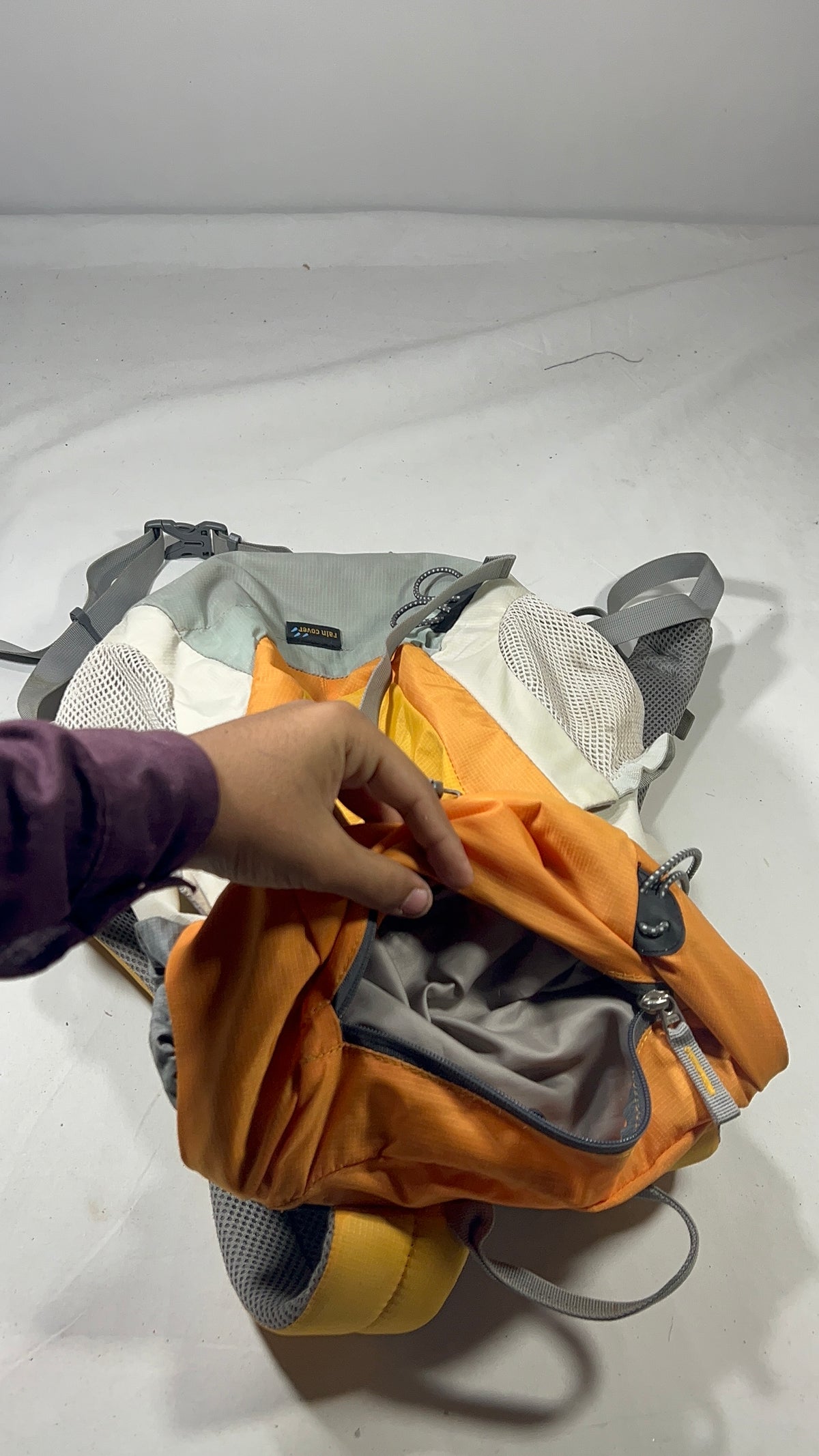 Deuter 12L Title will update soon