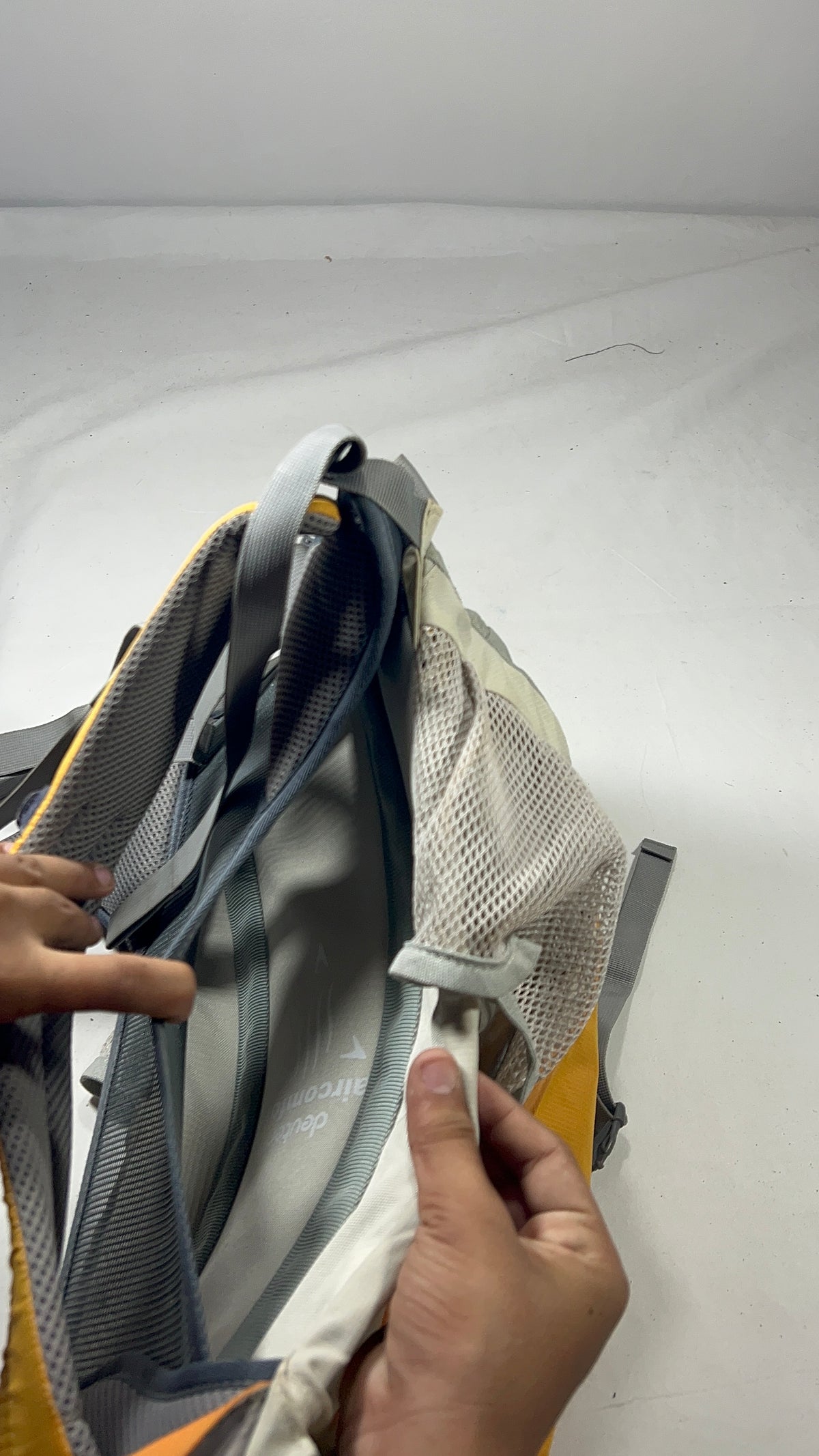 Deuter 12L Title will update soon