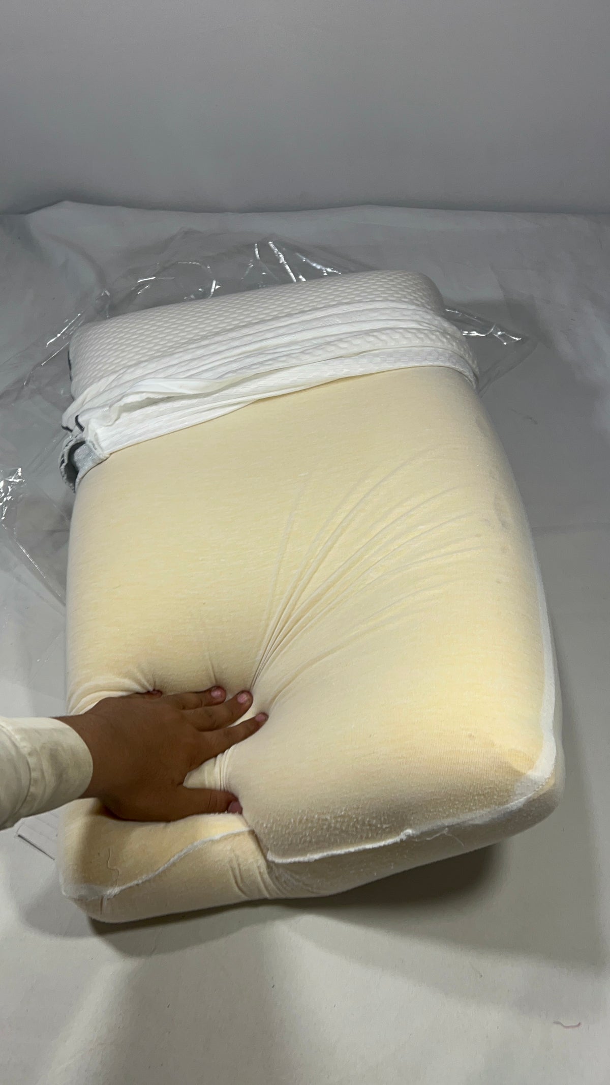 Premium Imported Memory Foam Pillow – P0235