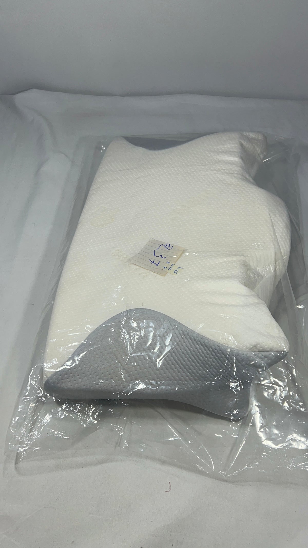 Premium Imported Memory Foam Pillow – P0237