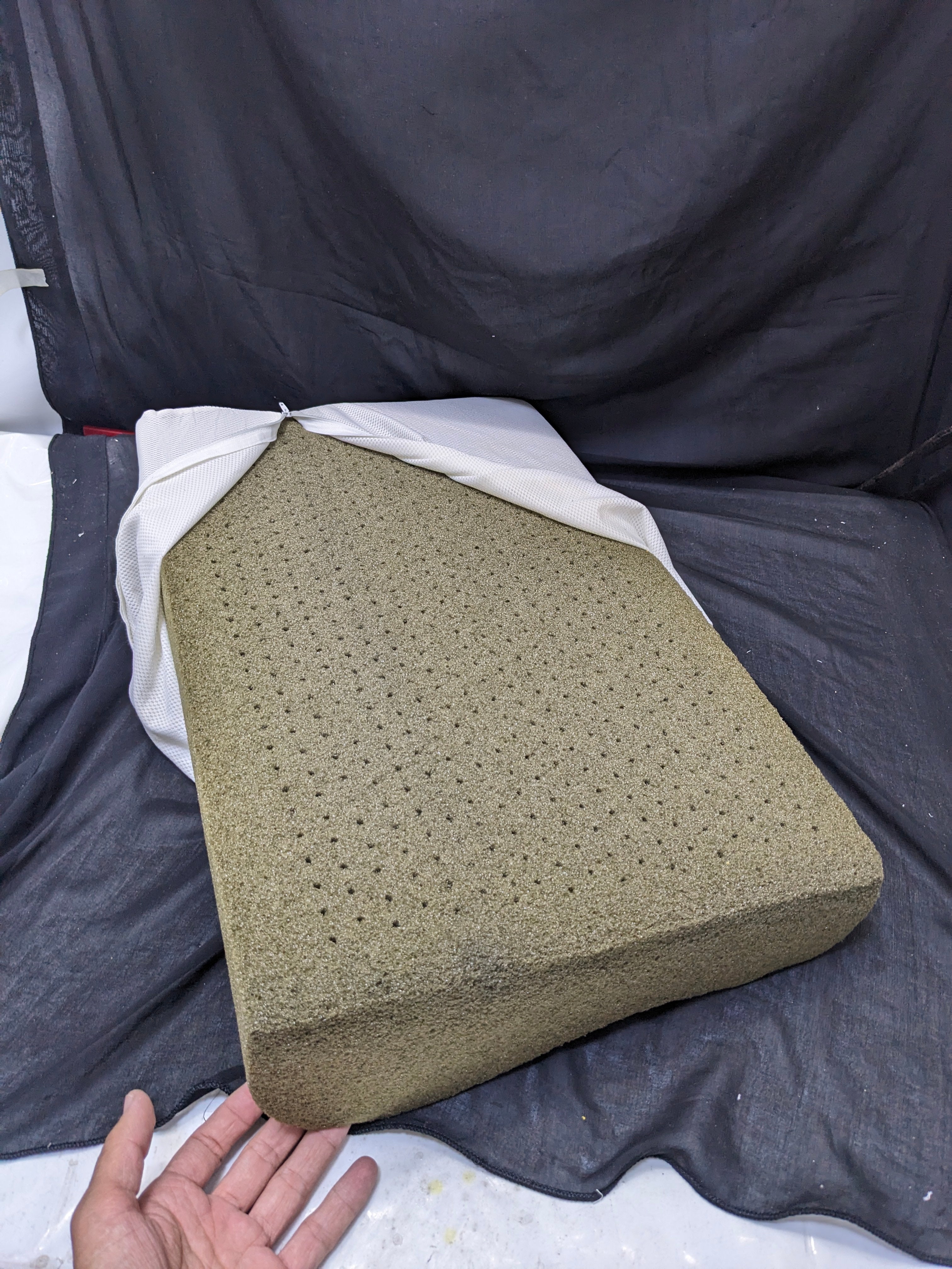 Adaptive Contour Memory Foam Pillow P38