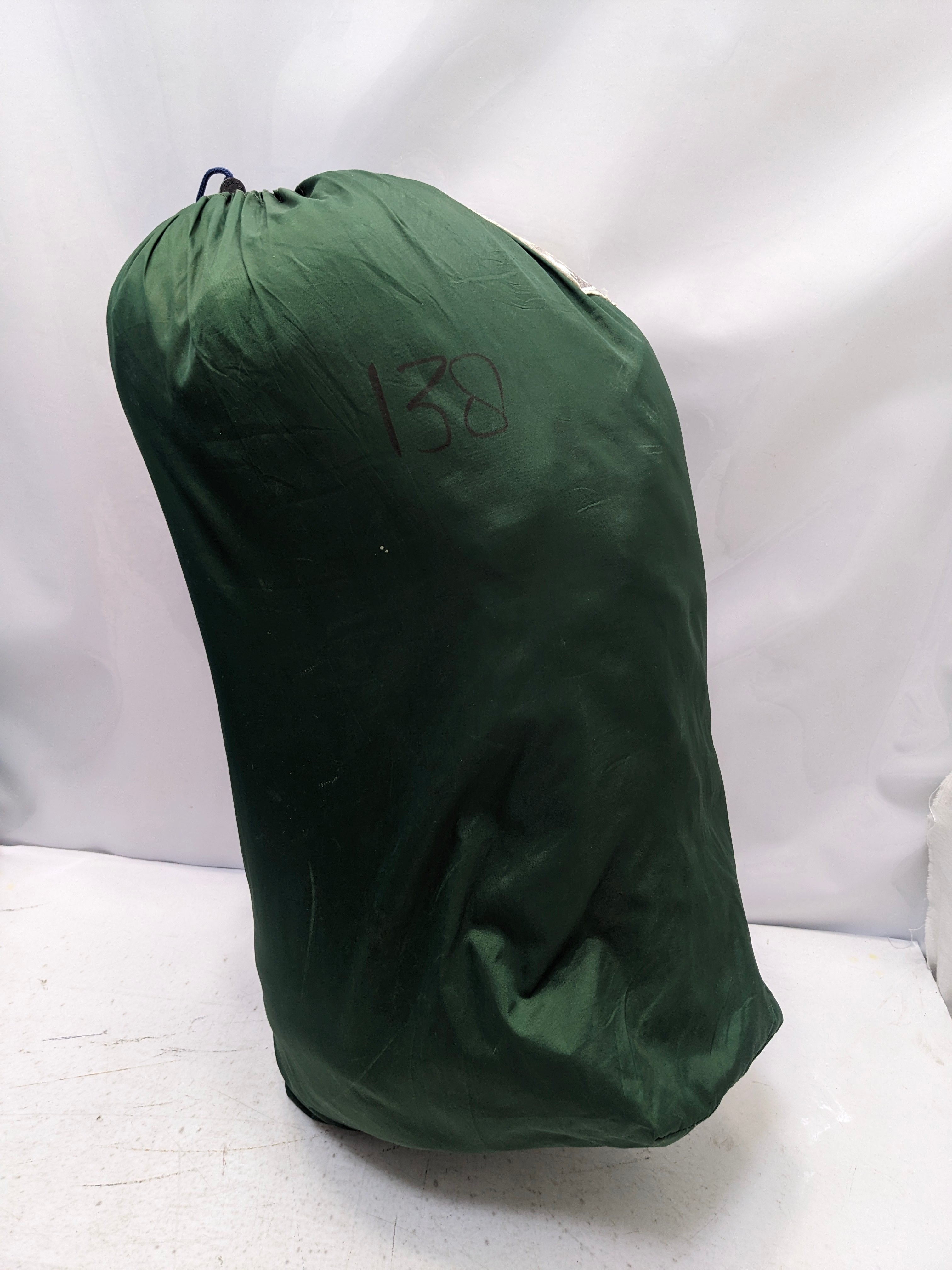 Lifetime useable preloved sleeping bag SB138