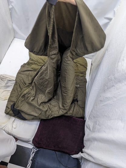 Uk lot sleeping bag sb 147