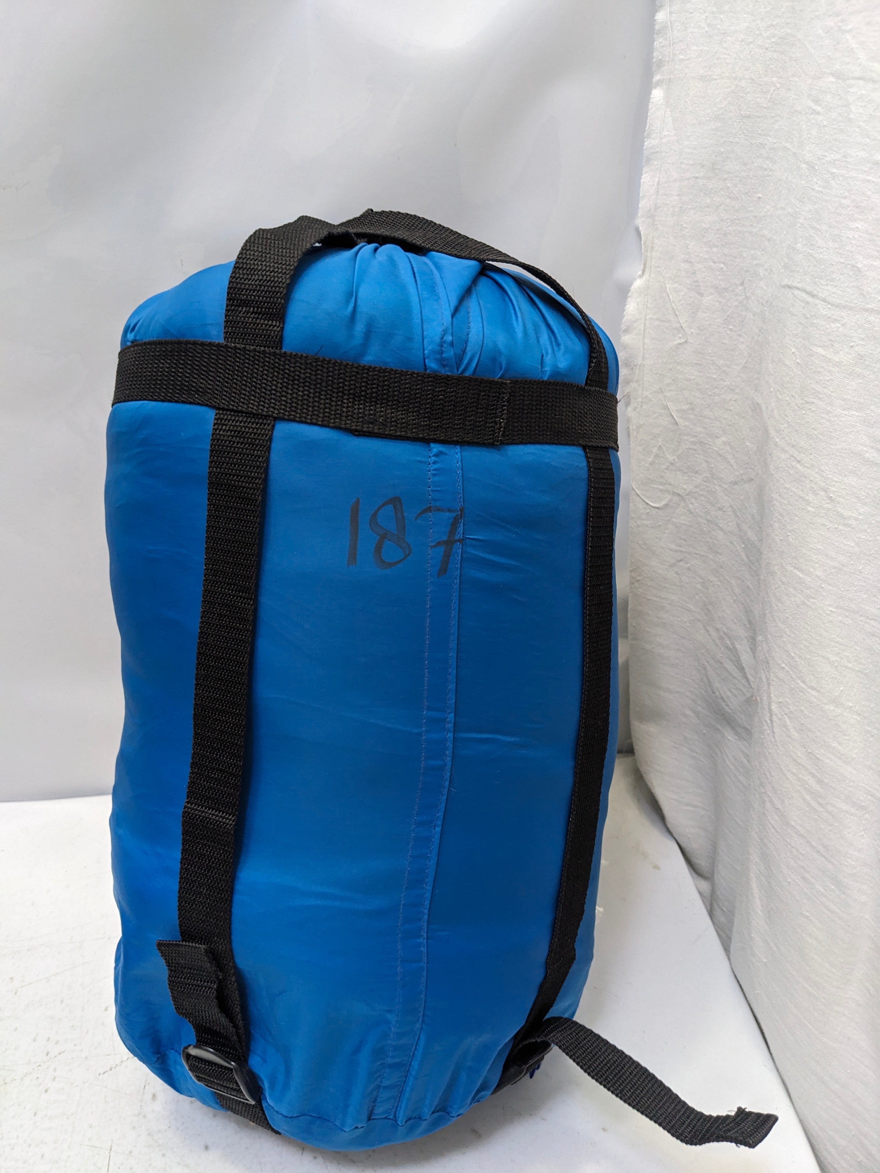 A German brand Vango SB187