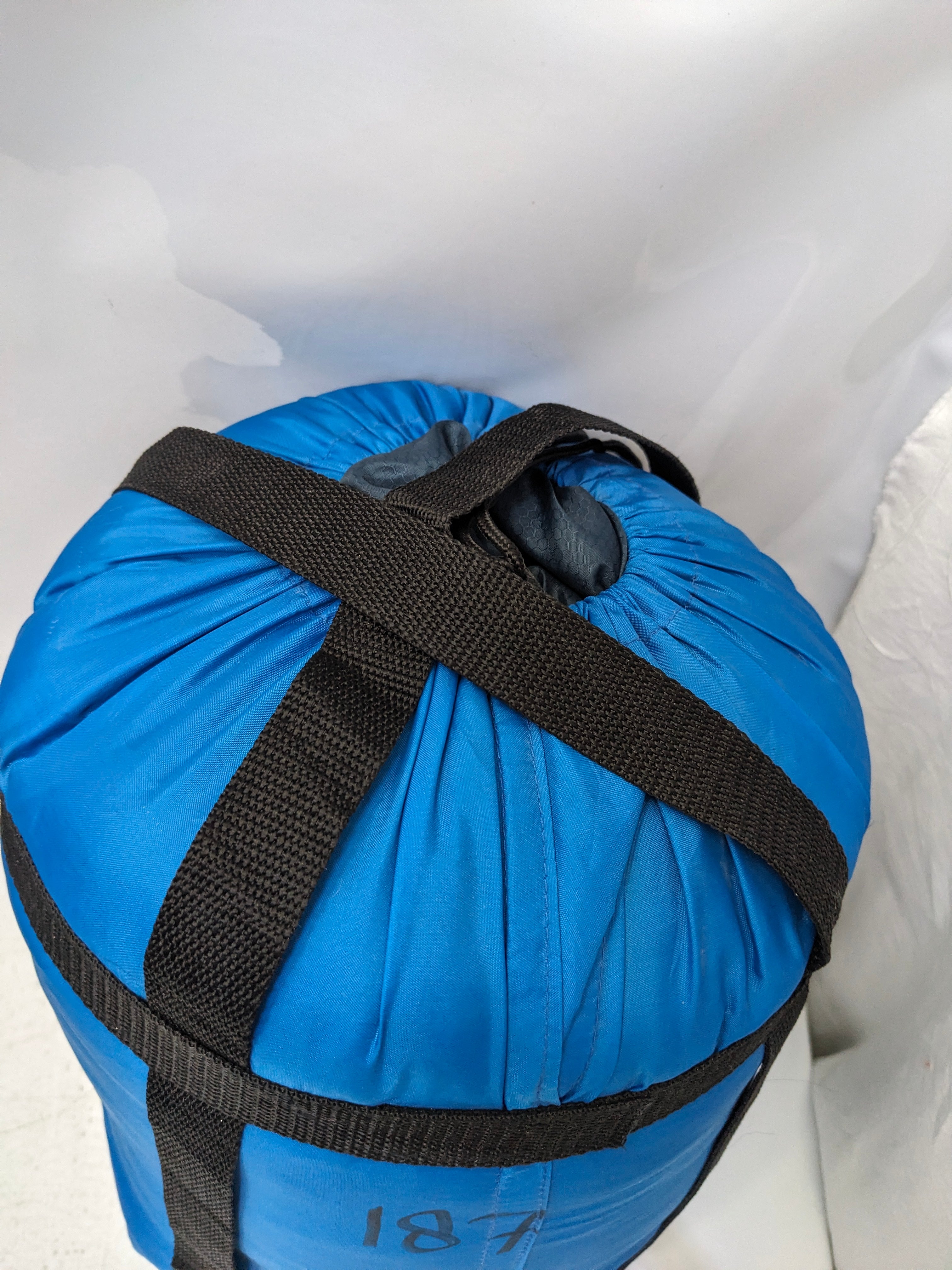 A German brand Vango SB187