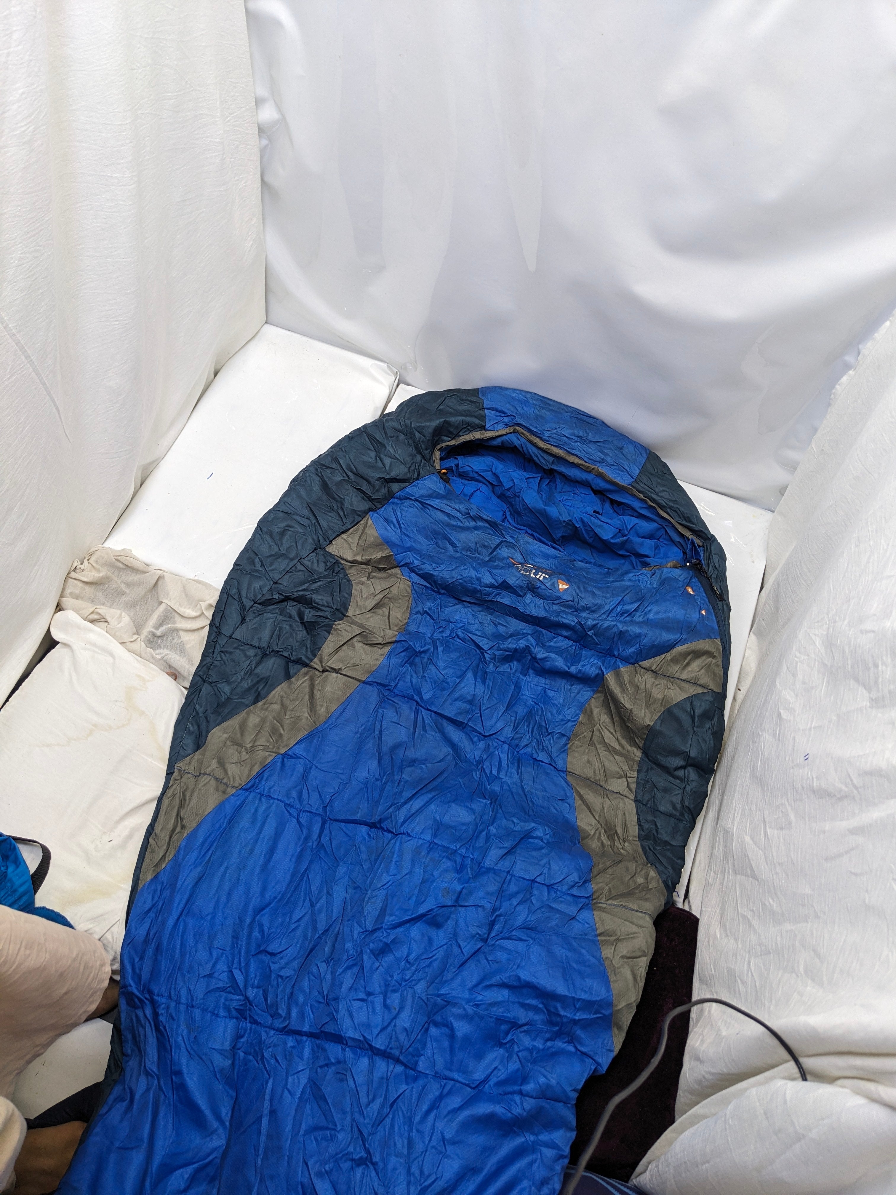 A German brand Vango SB187