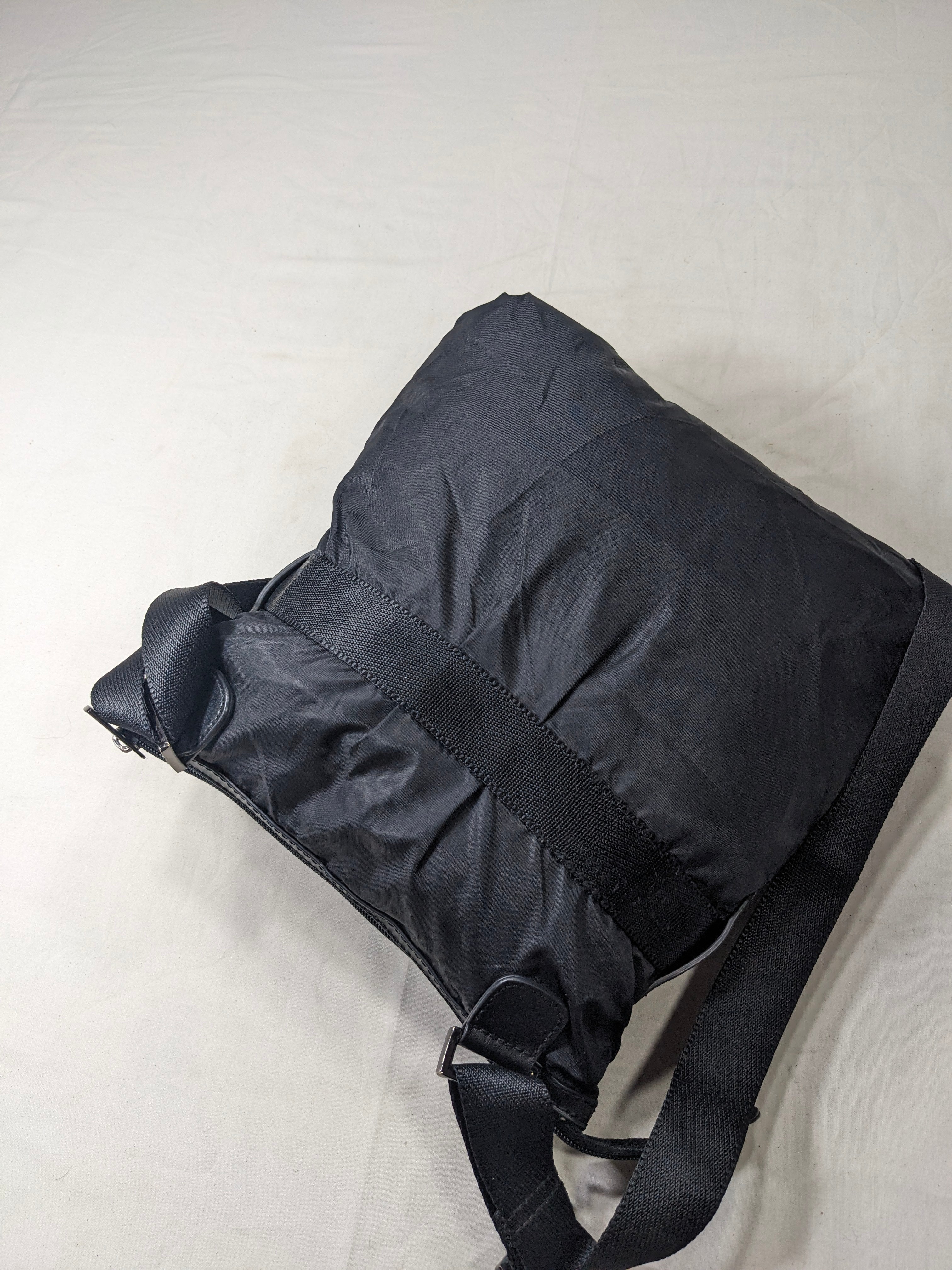 Samsonite cross body bag U15