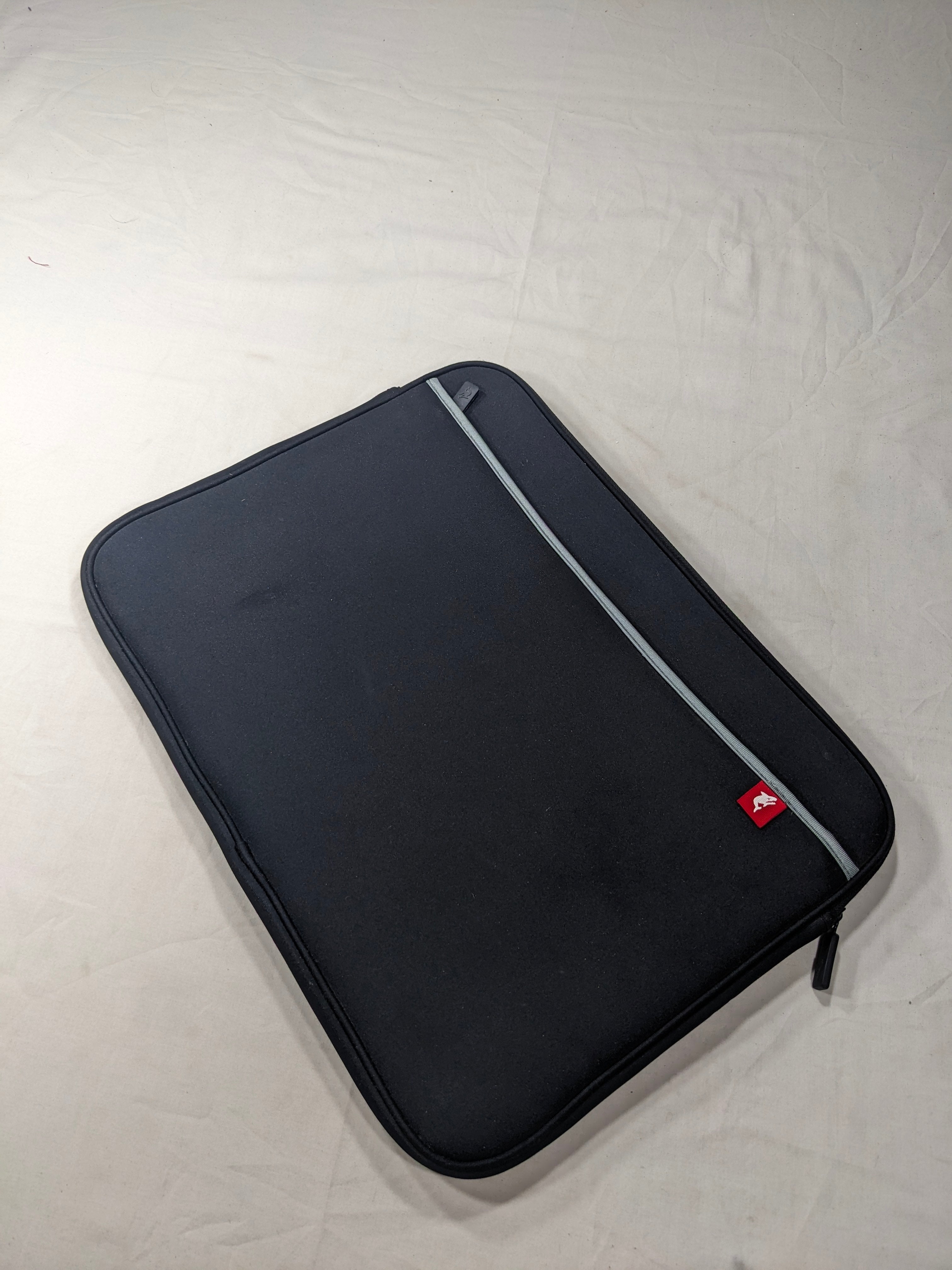 Preloved laptop/iPad/Mac book sleeve/bag