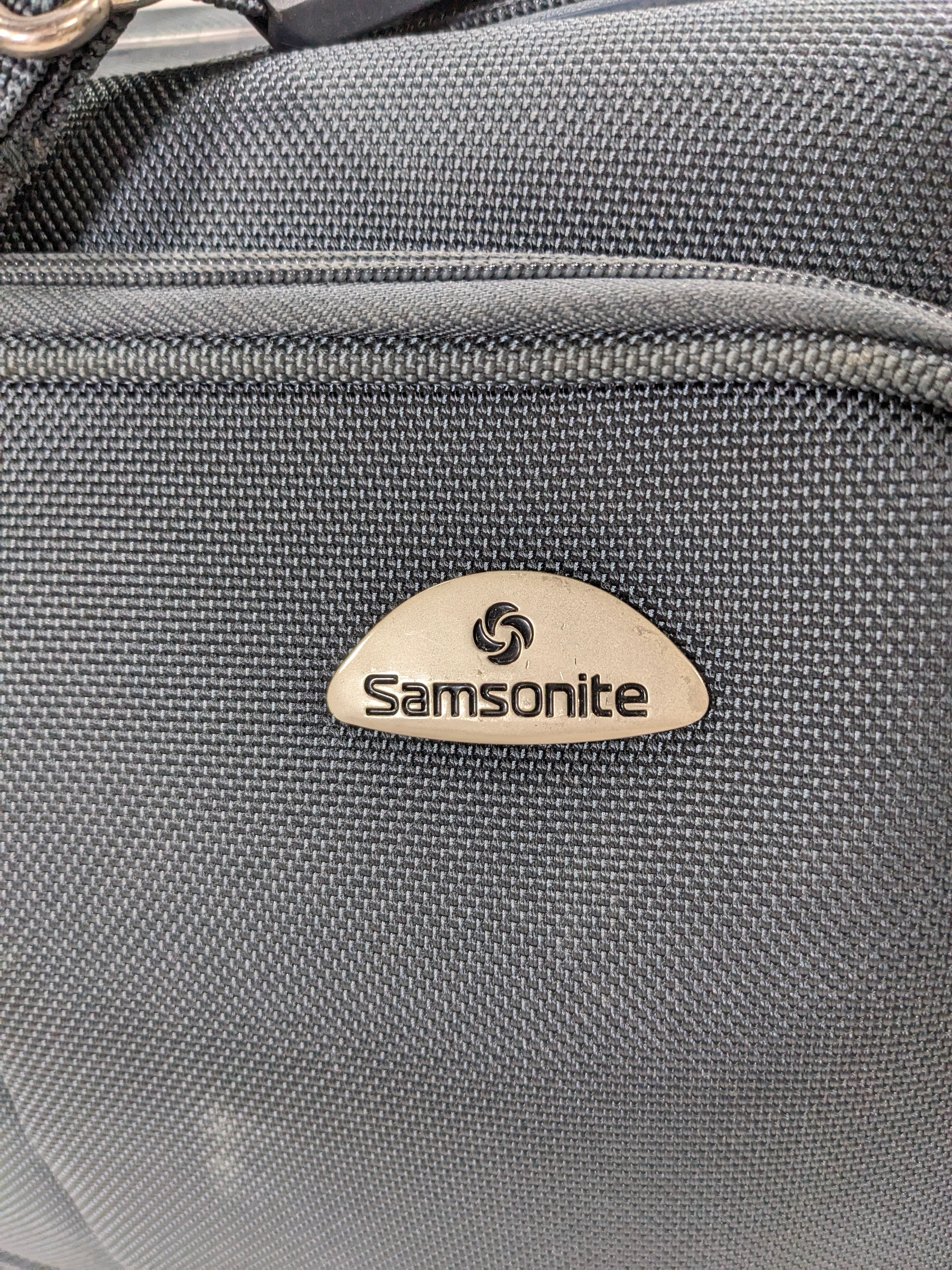 Samsonite 100 authentic bag