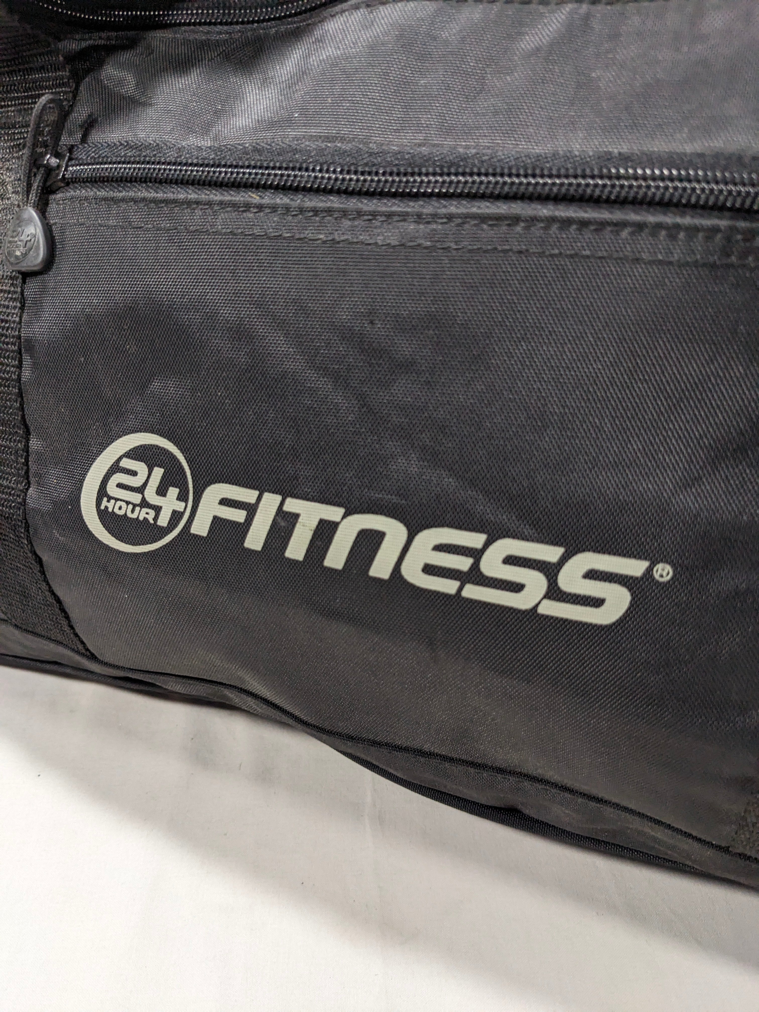 FITNESS brand new bag with shoes portion