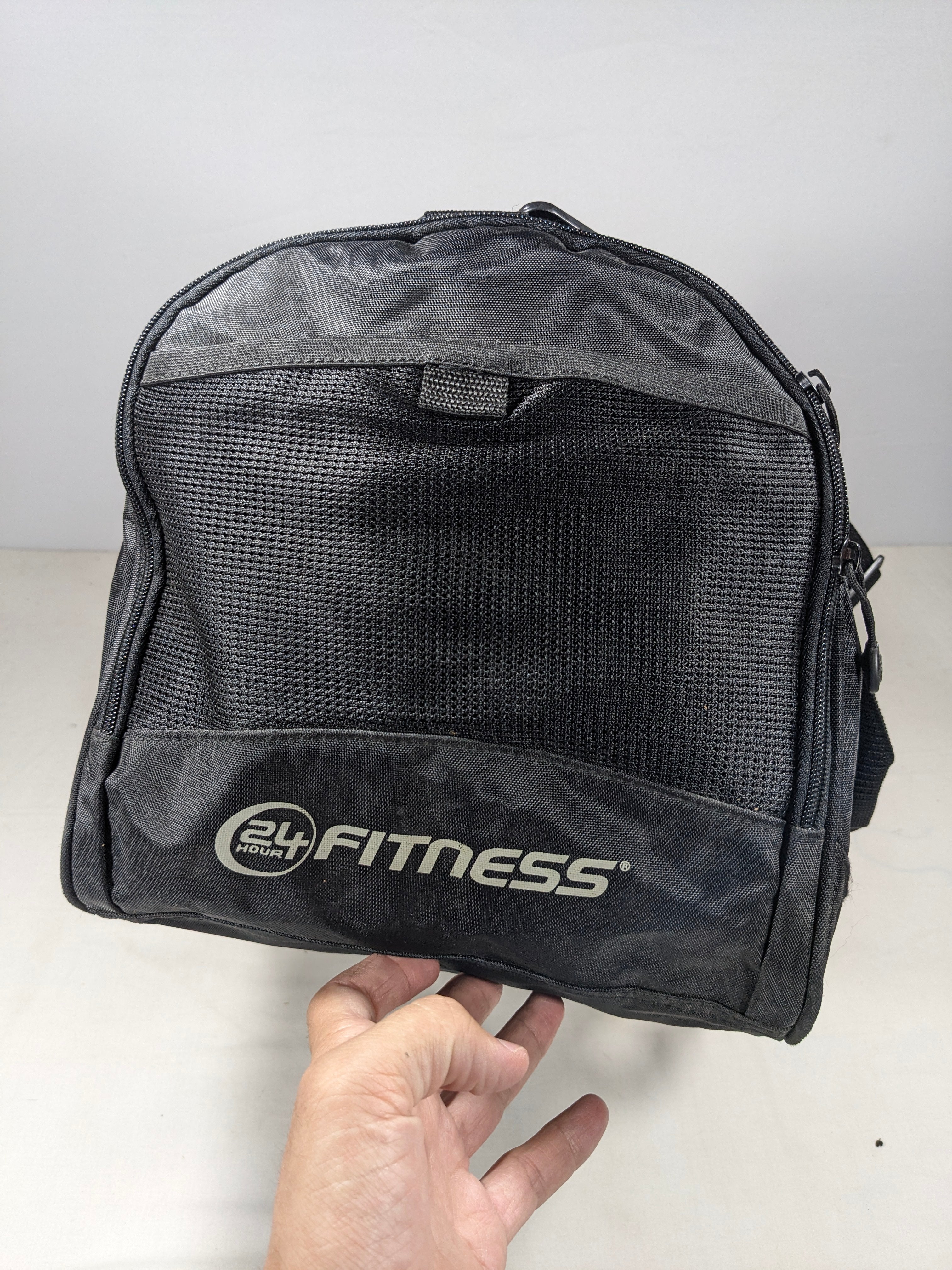 FITNESS brand new bag with shoes portion