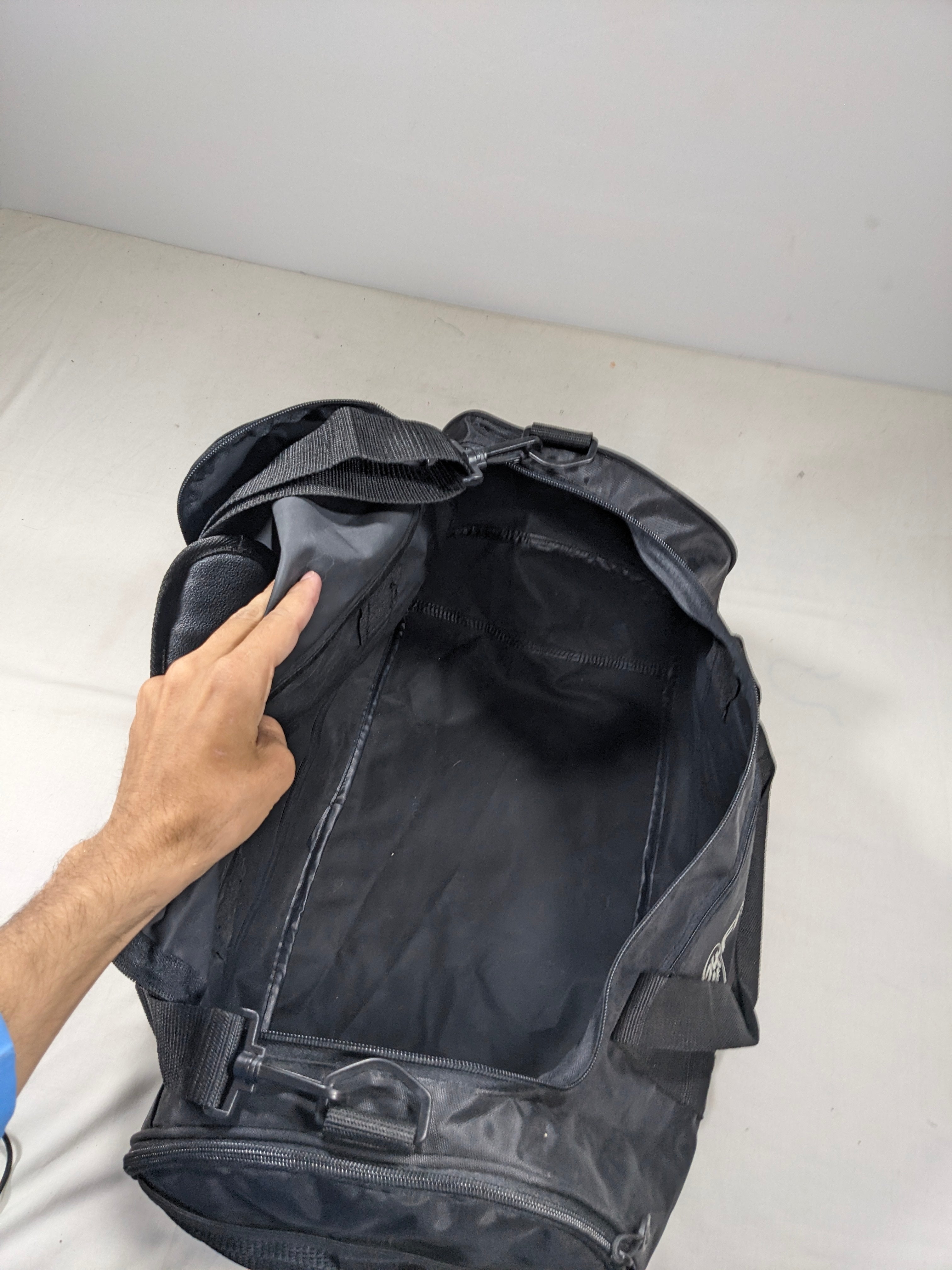 FITNESS brand new bag with shoes portion
