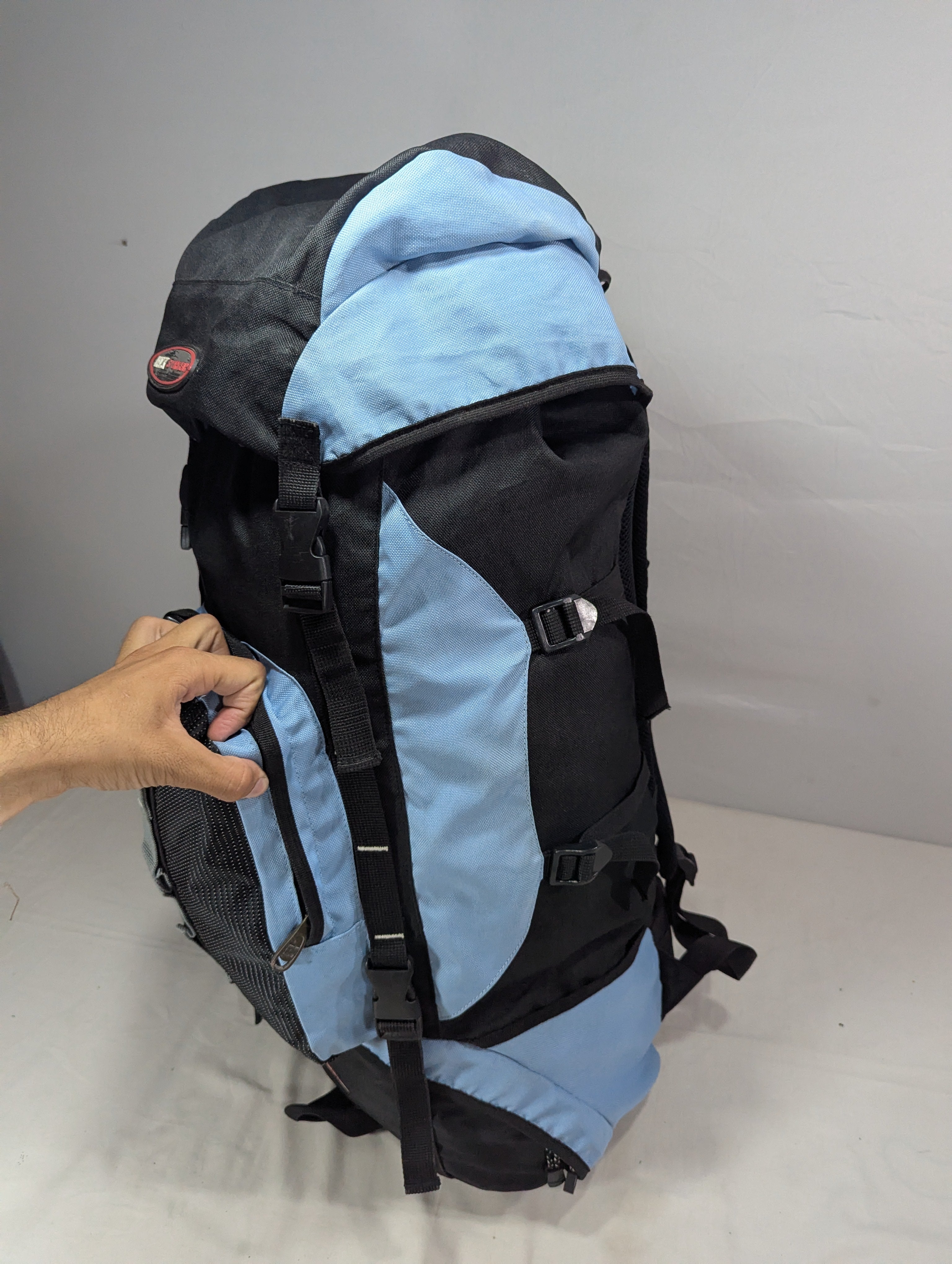 Imported lot hiking/ tourist 75L backpack Ab3