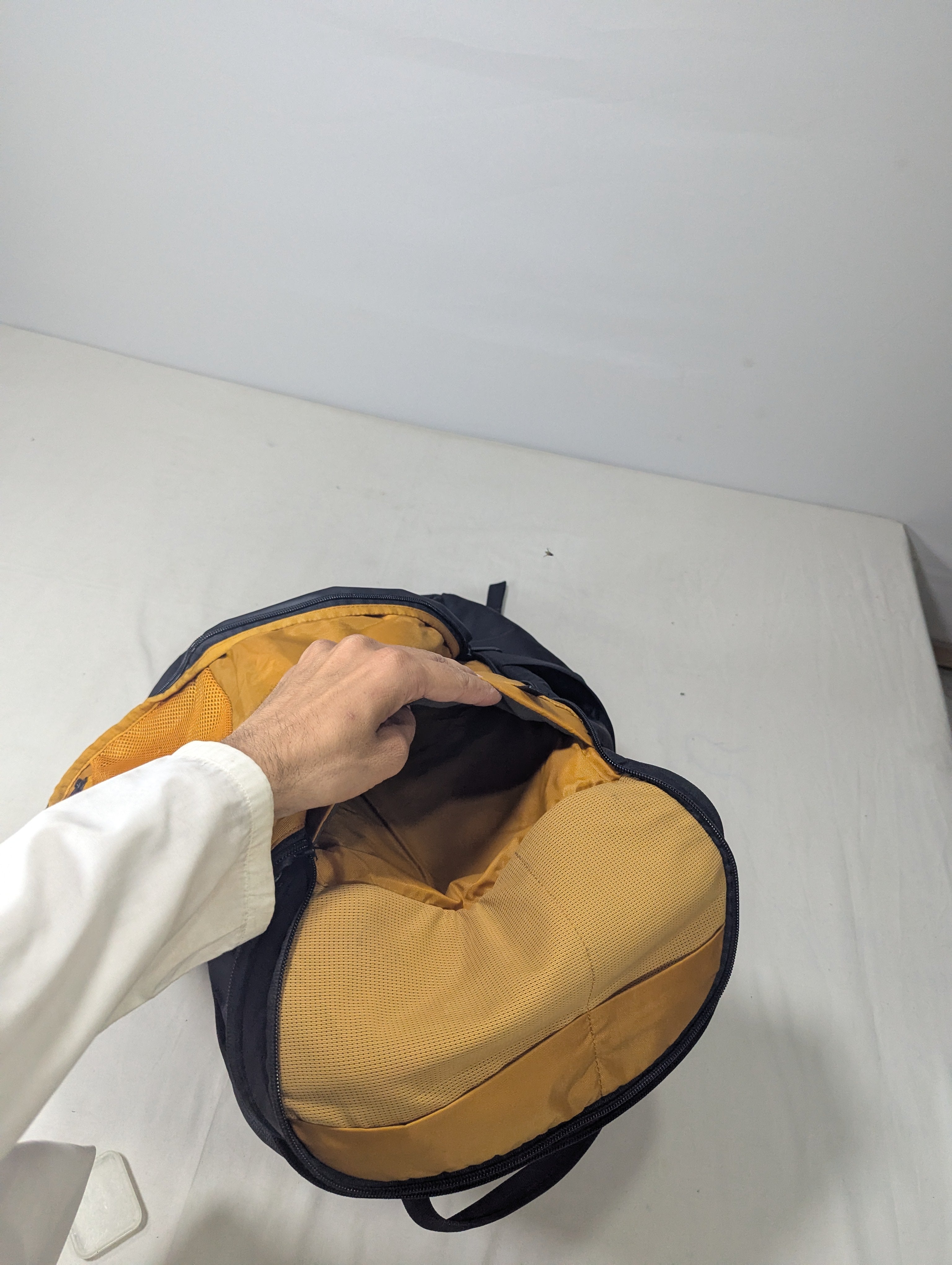 100% authentic north face slim stylish backpack Ab3