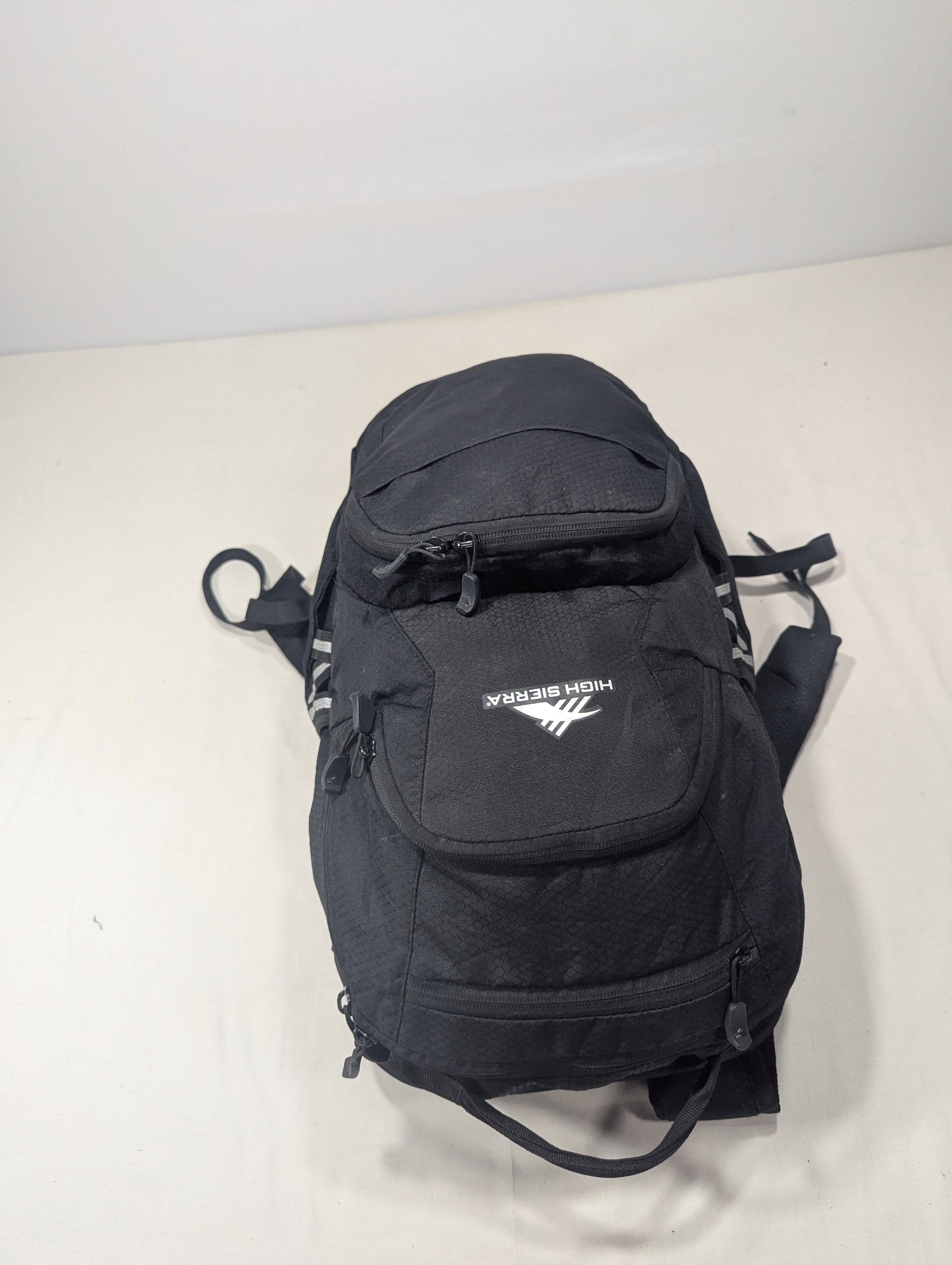 High sierra life time guaranteed backpack Ab3