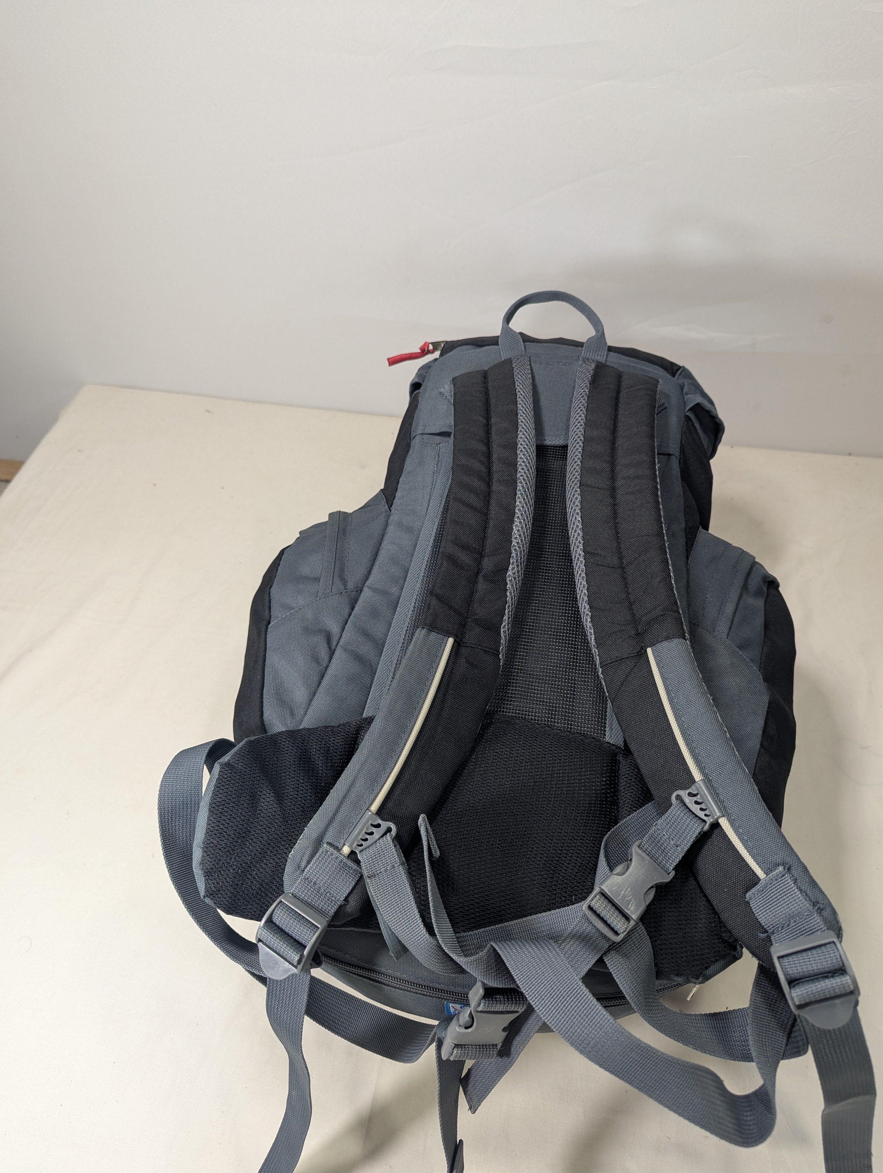 Hiking/Tourist 50L backpack  Ab3