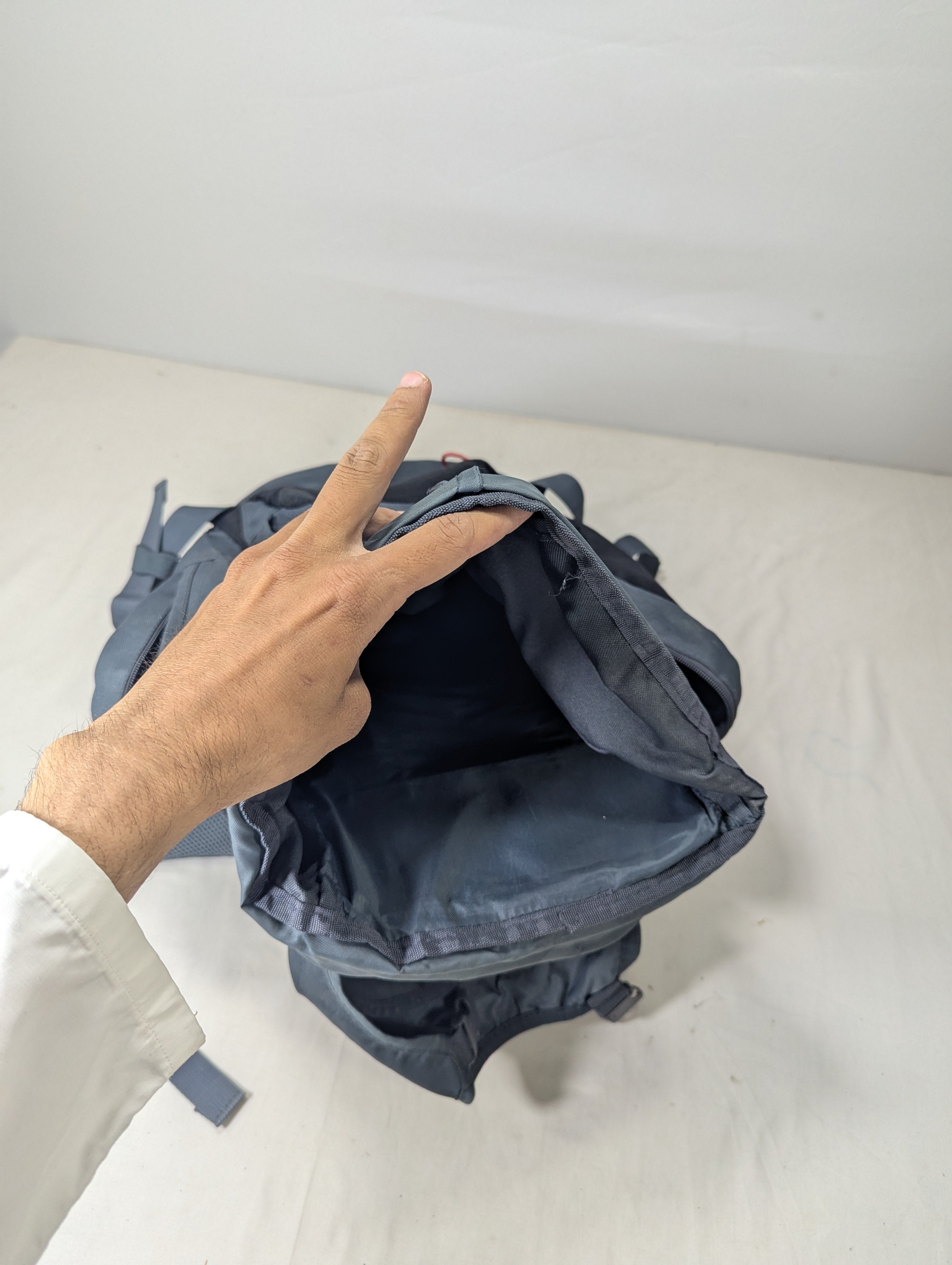 Hiking/Tourist 50L backpack  Ab3