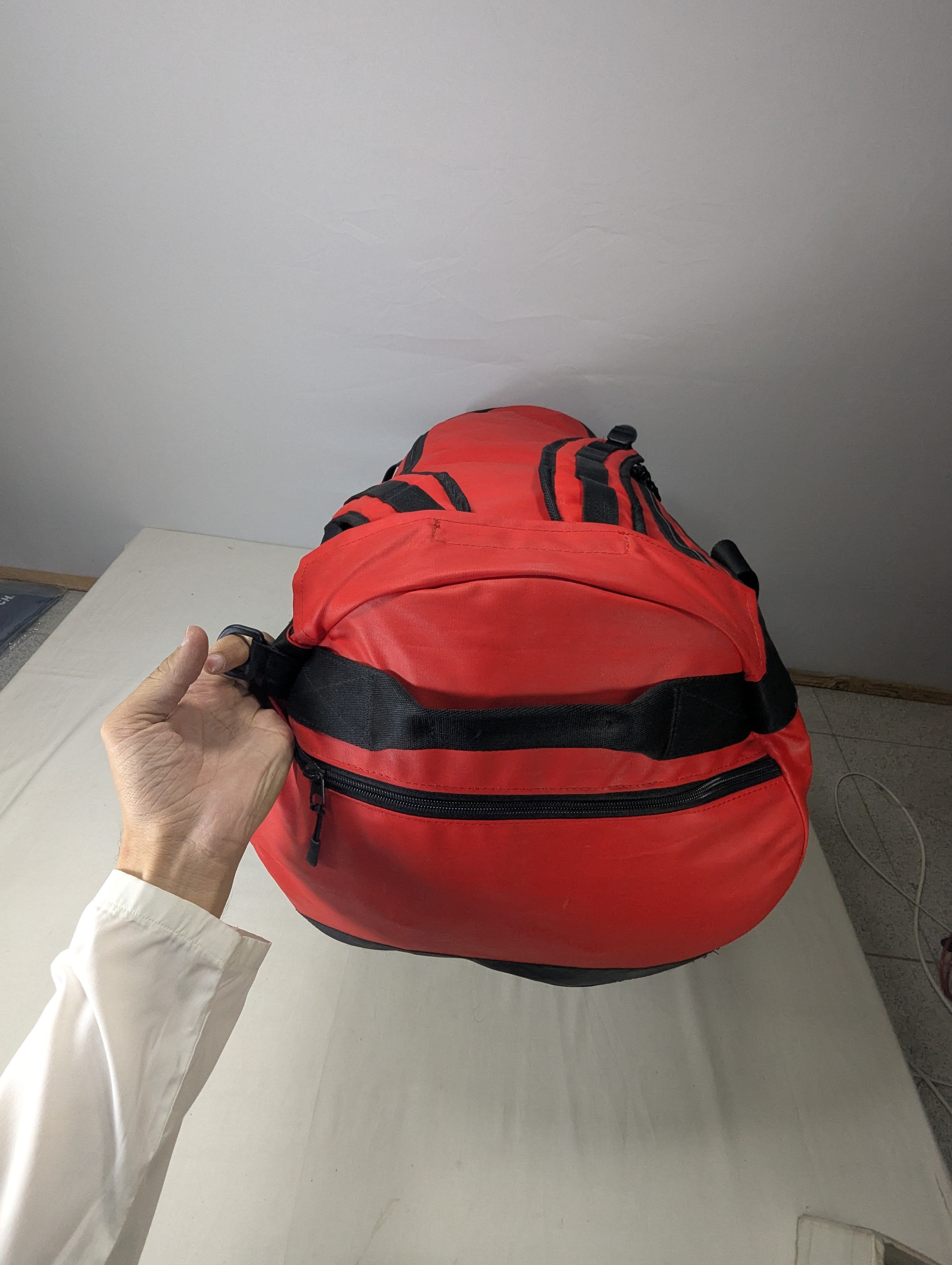 02 in 01 red color backpack  Ab3