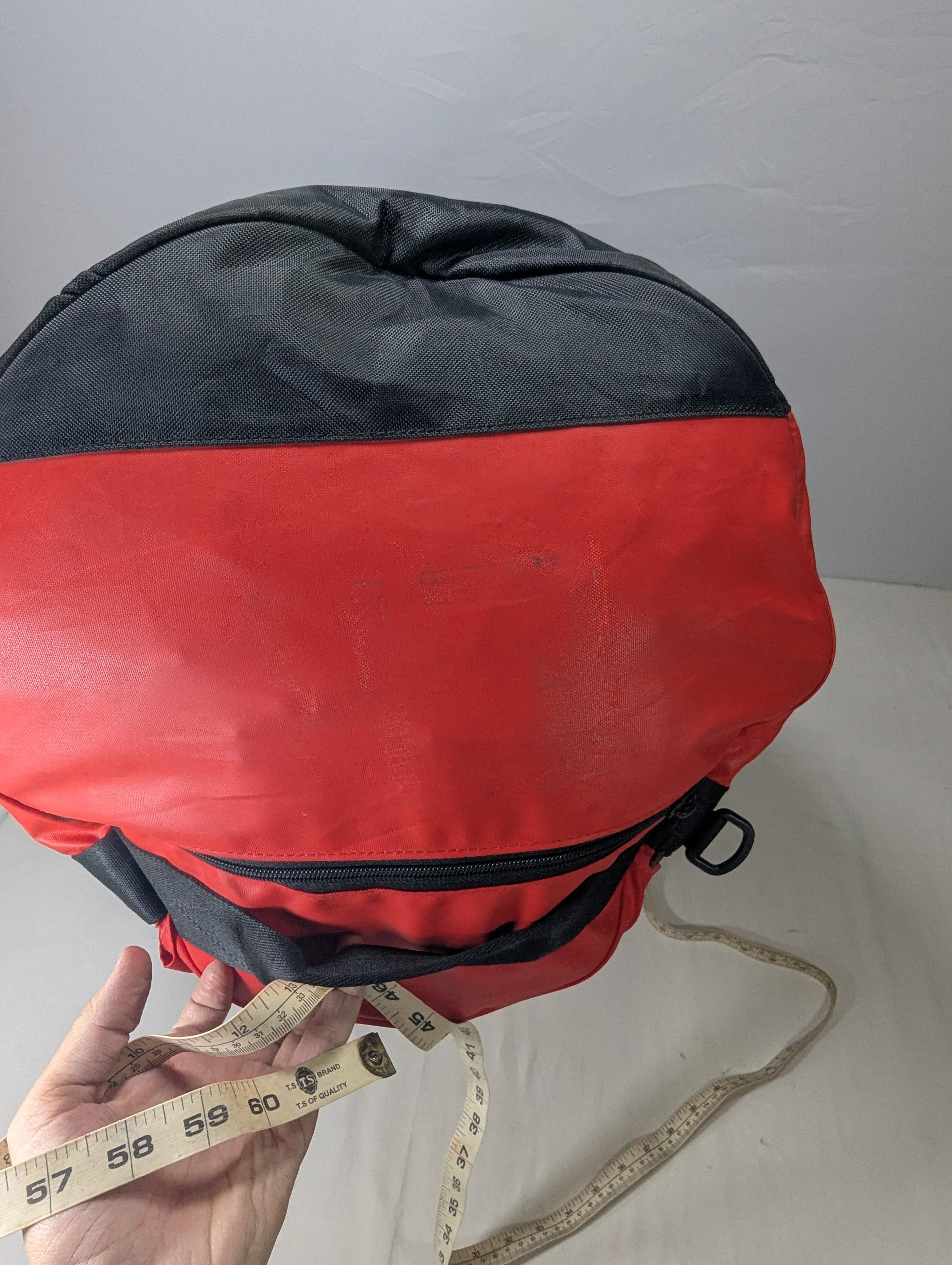 02 in 01 red color backpack  Ab3