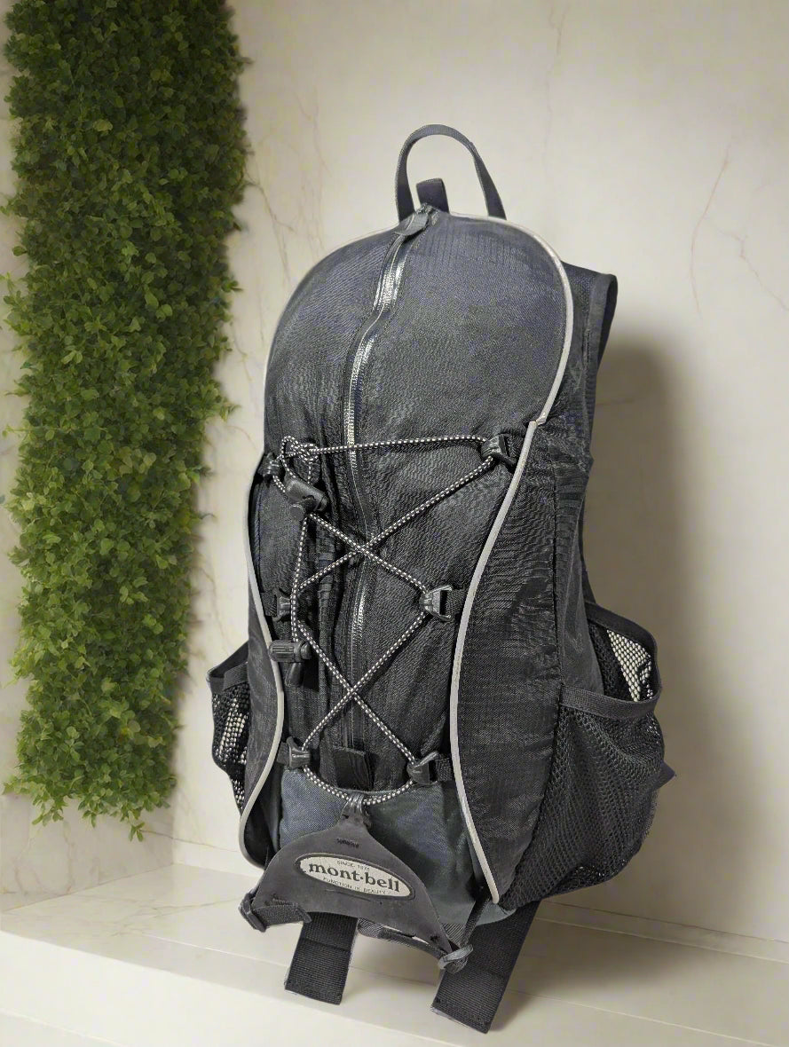 Mini hiking backpack with rain cover U25