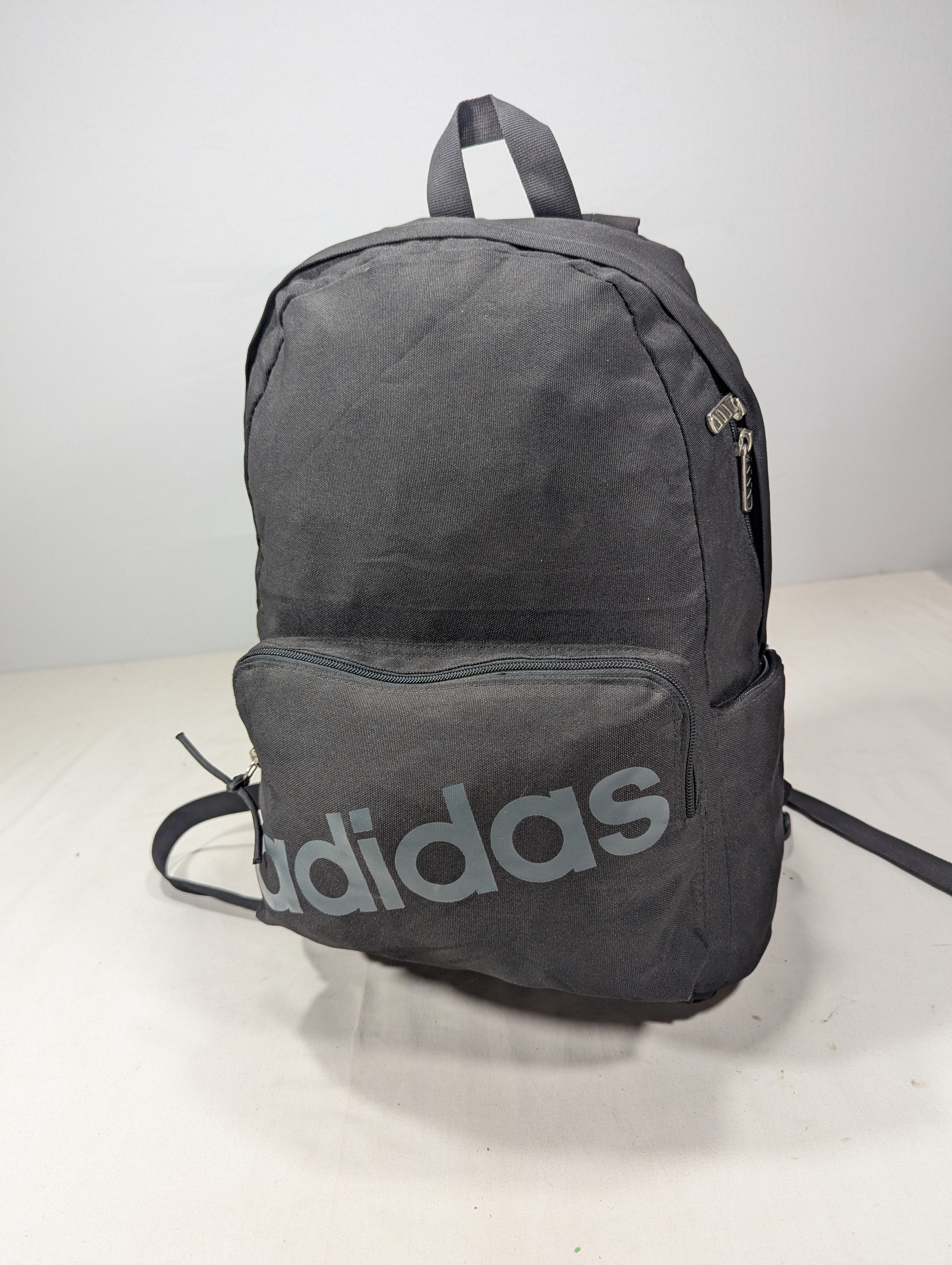 Adidas authentic backpack  U15