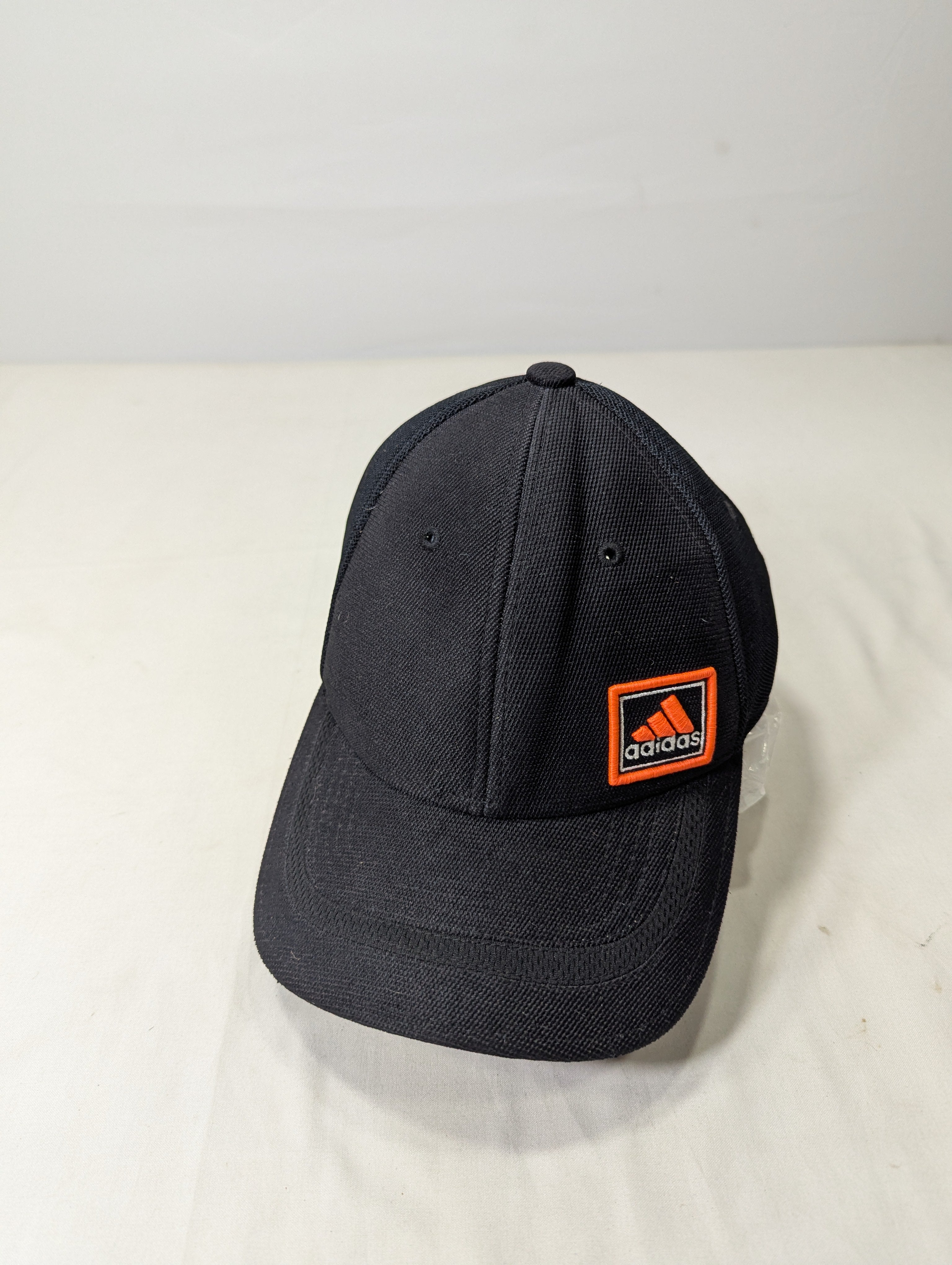 Adidas authentic cap  U2.