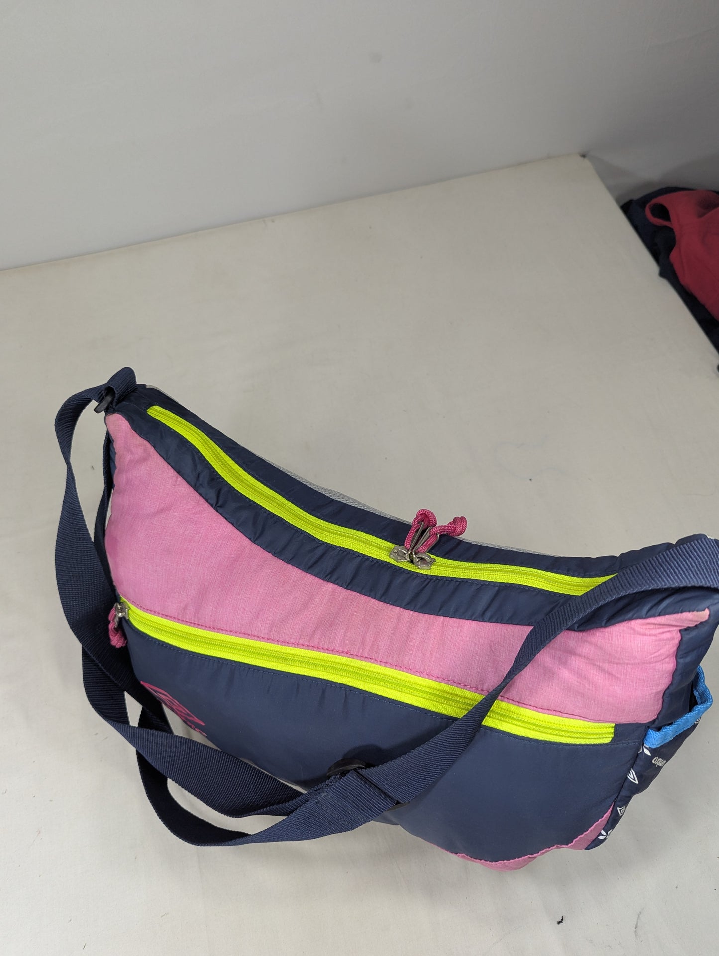 UMBRO cross body bag, shoulder bag  U2