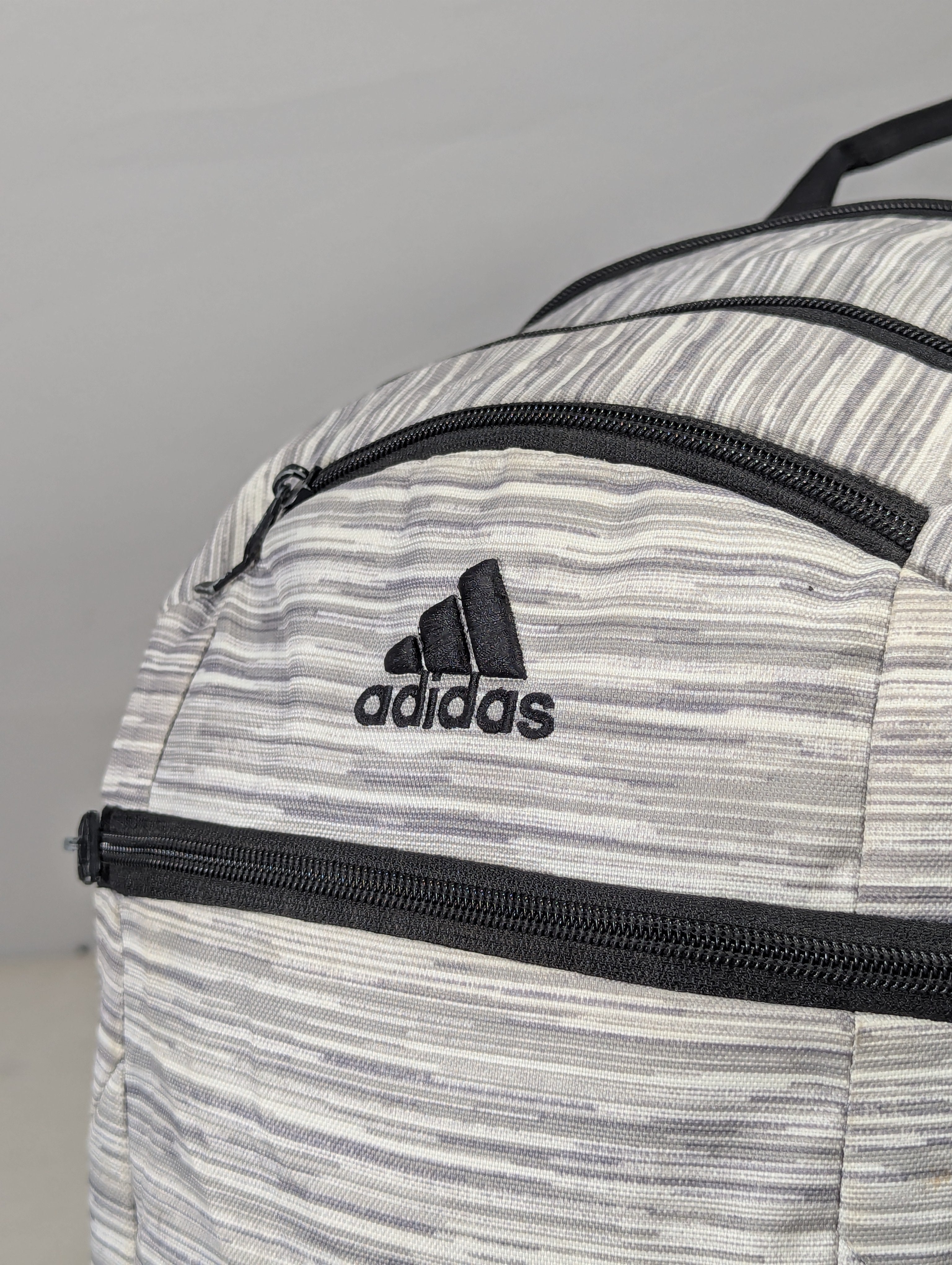 Adidas backpack U25
