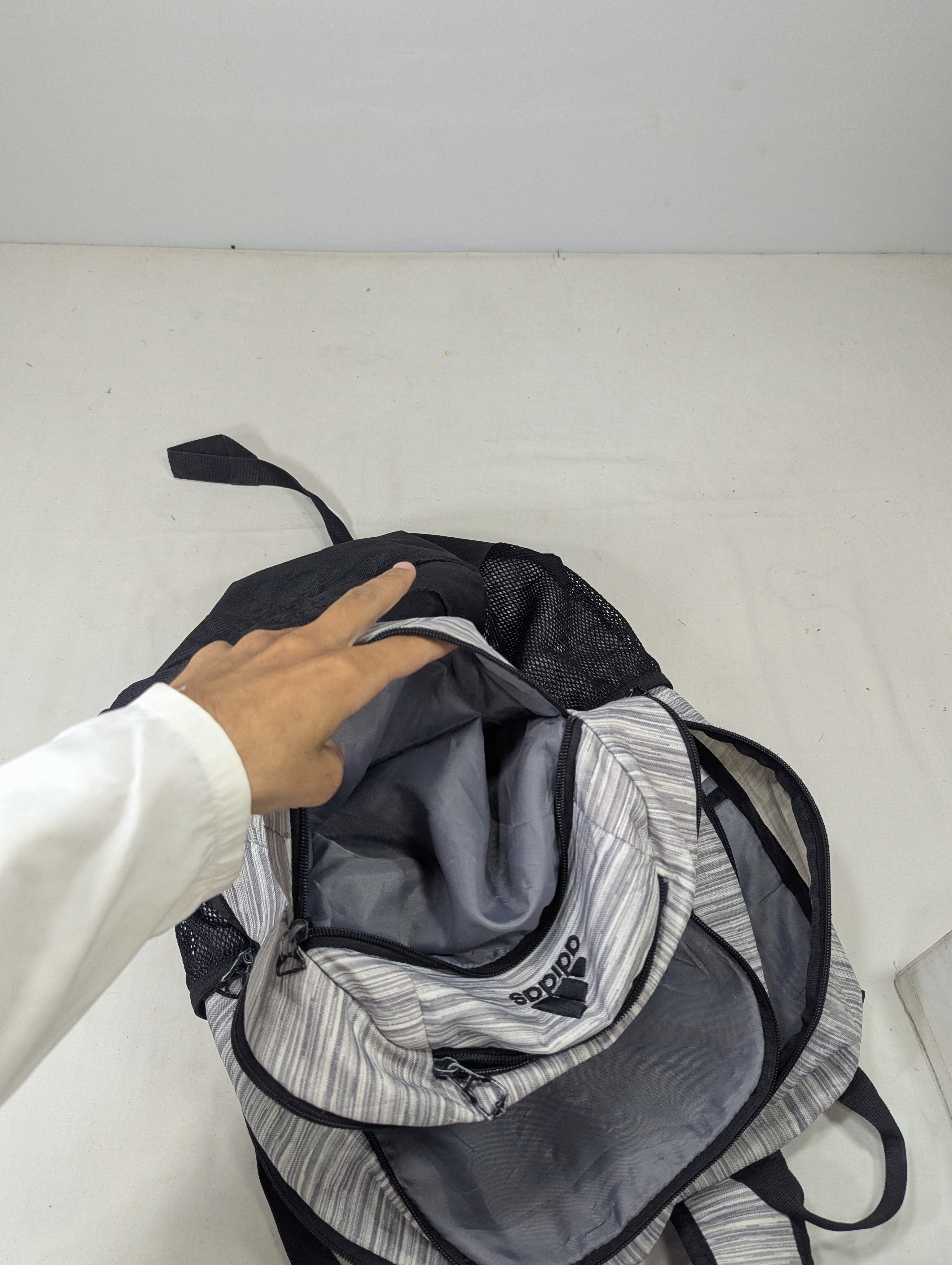 Adidas backpack U25