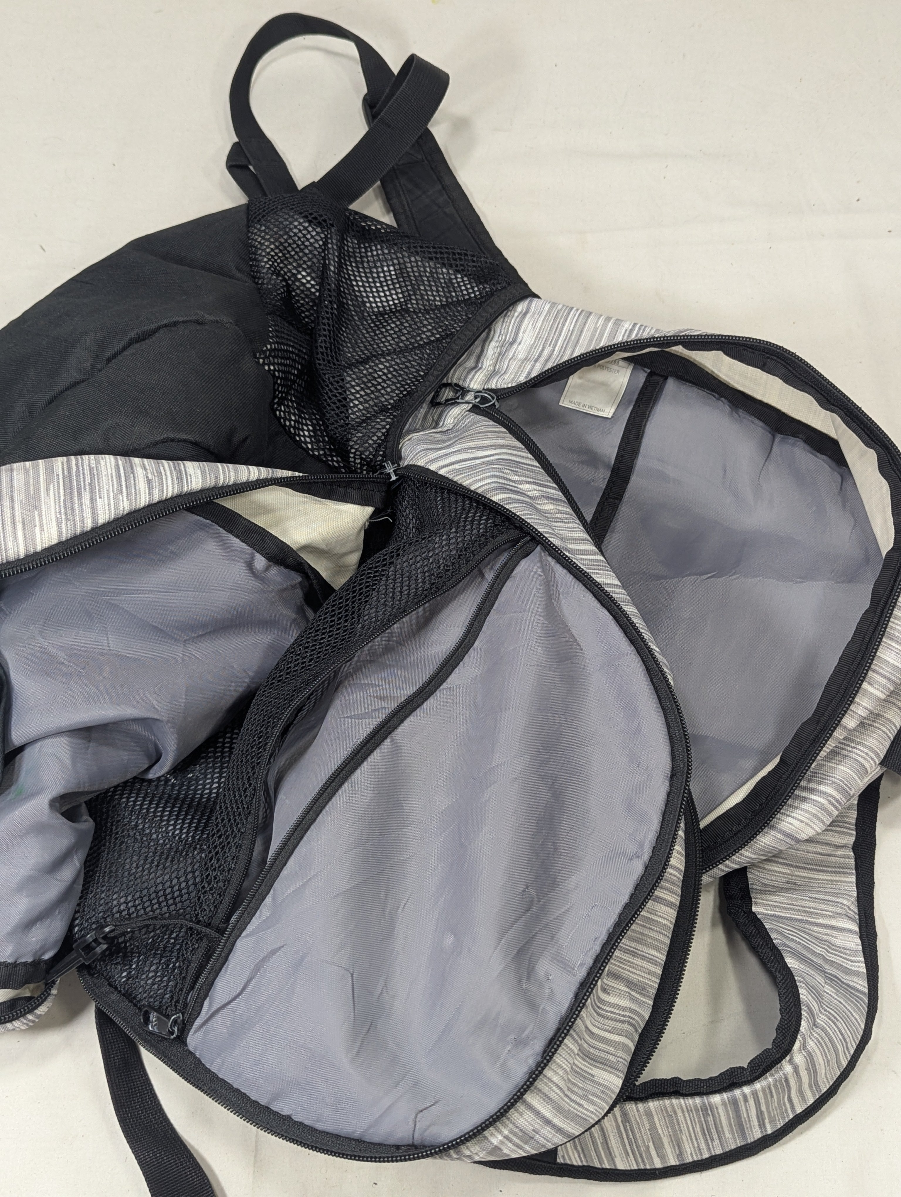 Adidas backpack U25