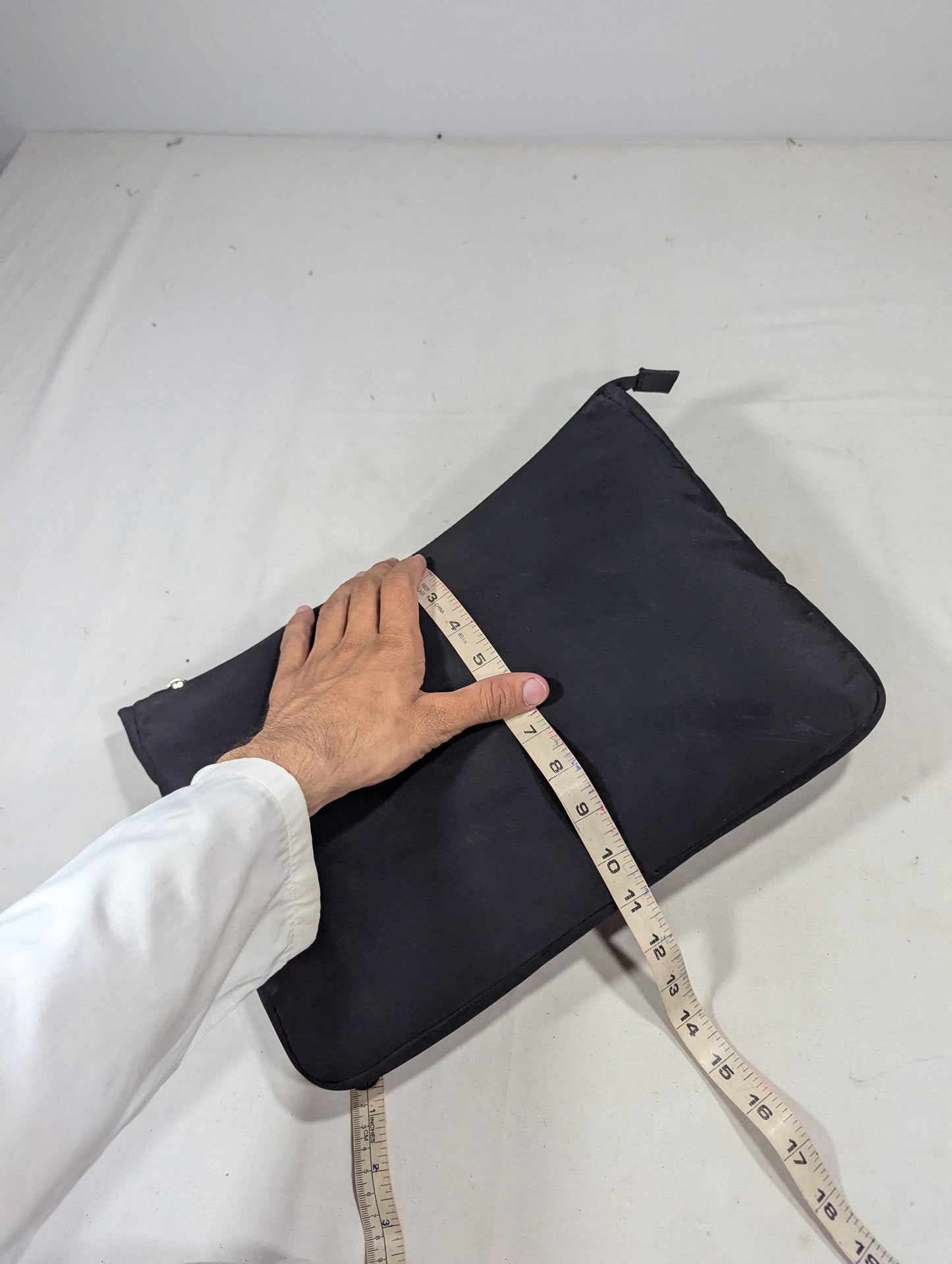Imported lot black color sleeve U15