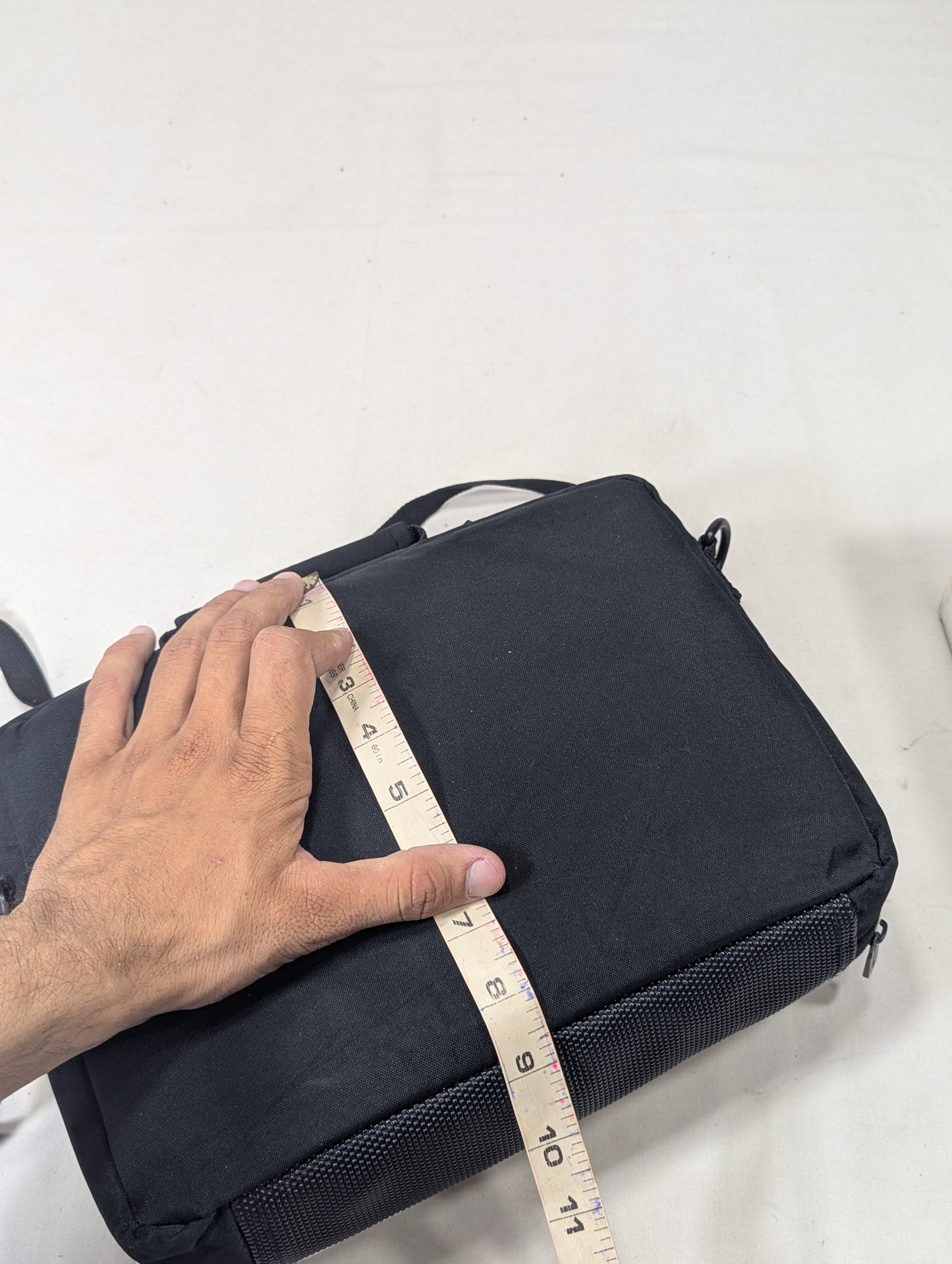 Targus sleeve, bag U2