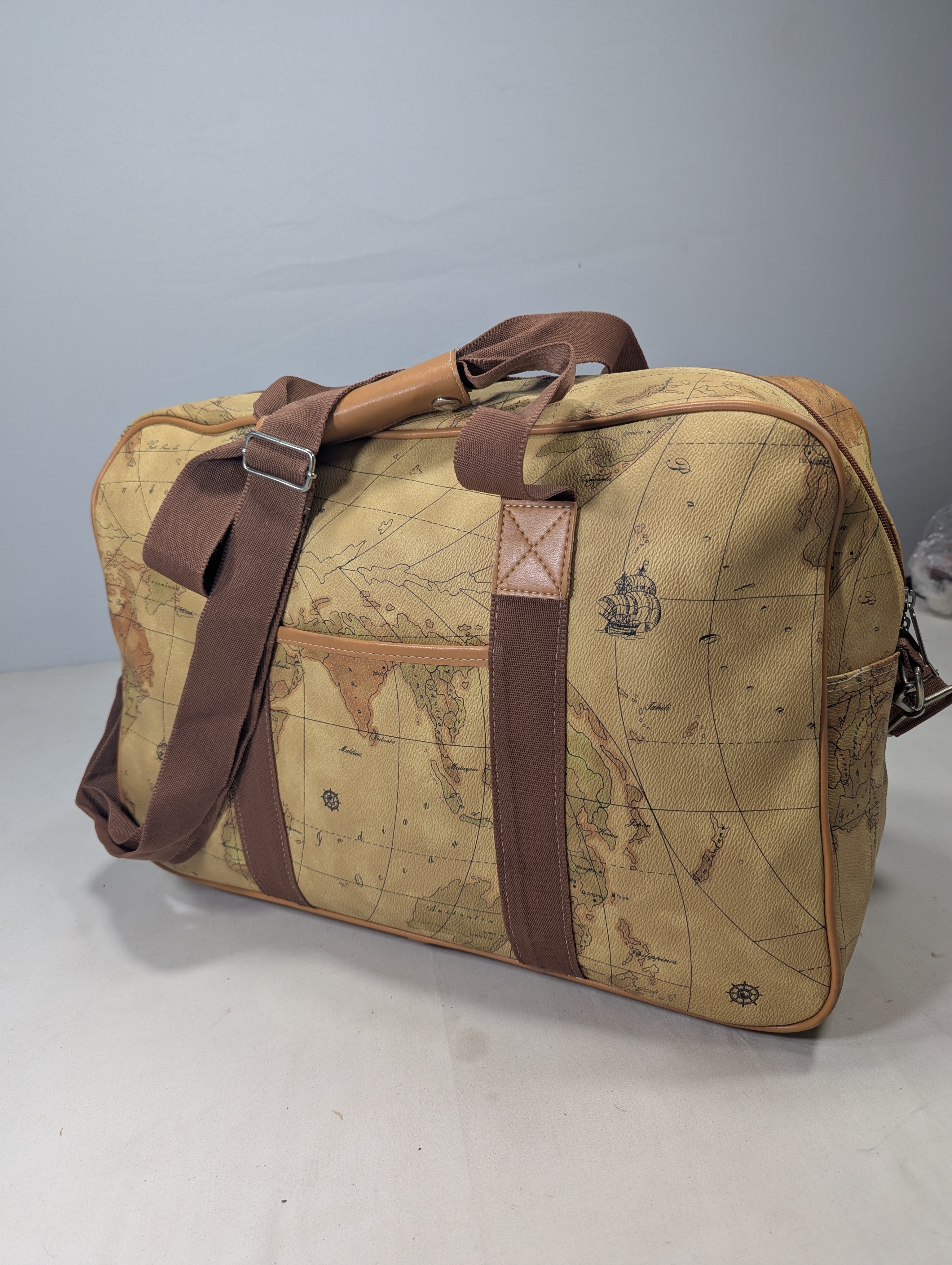 Map pattern Korean duffle bag Ab3