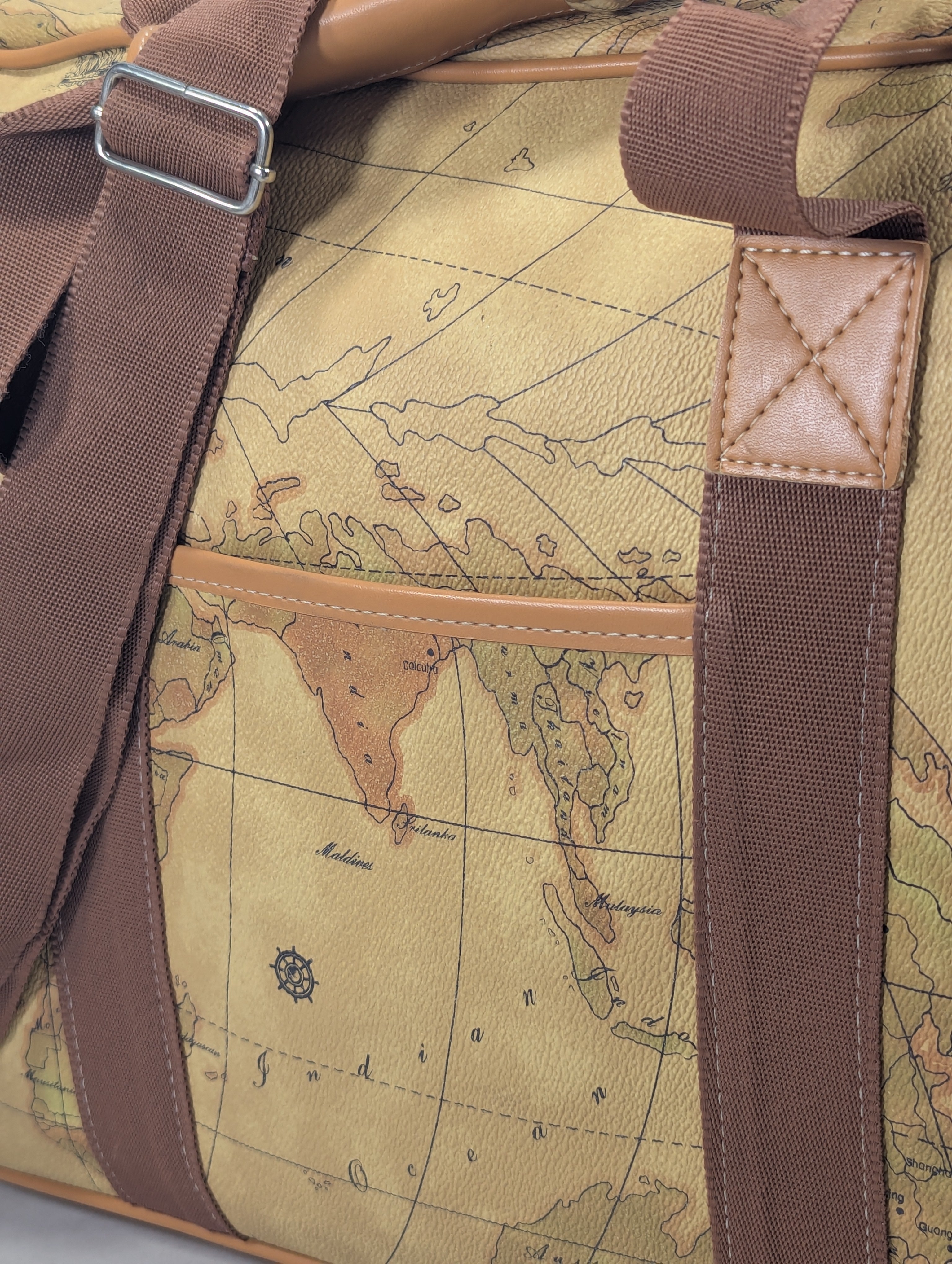Map pattern Korean duffle bag Ab3