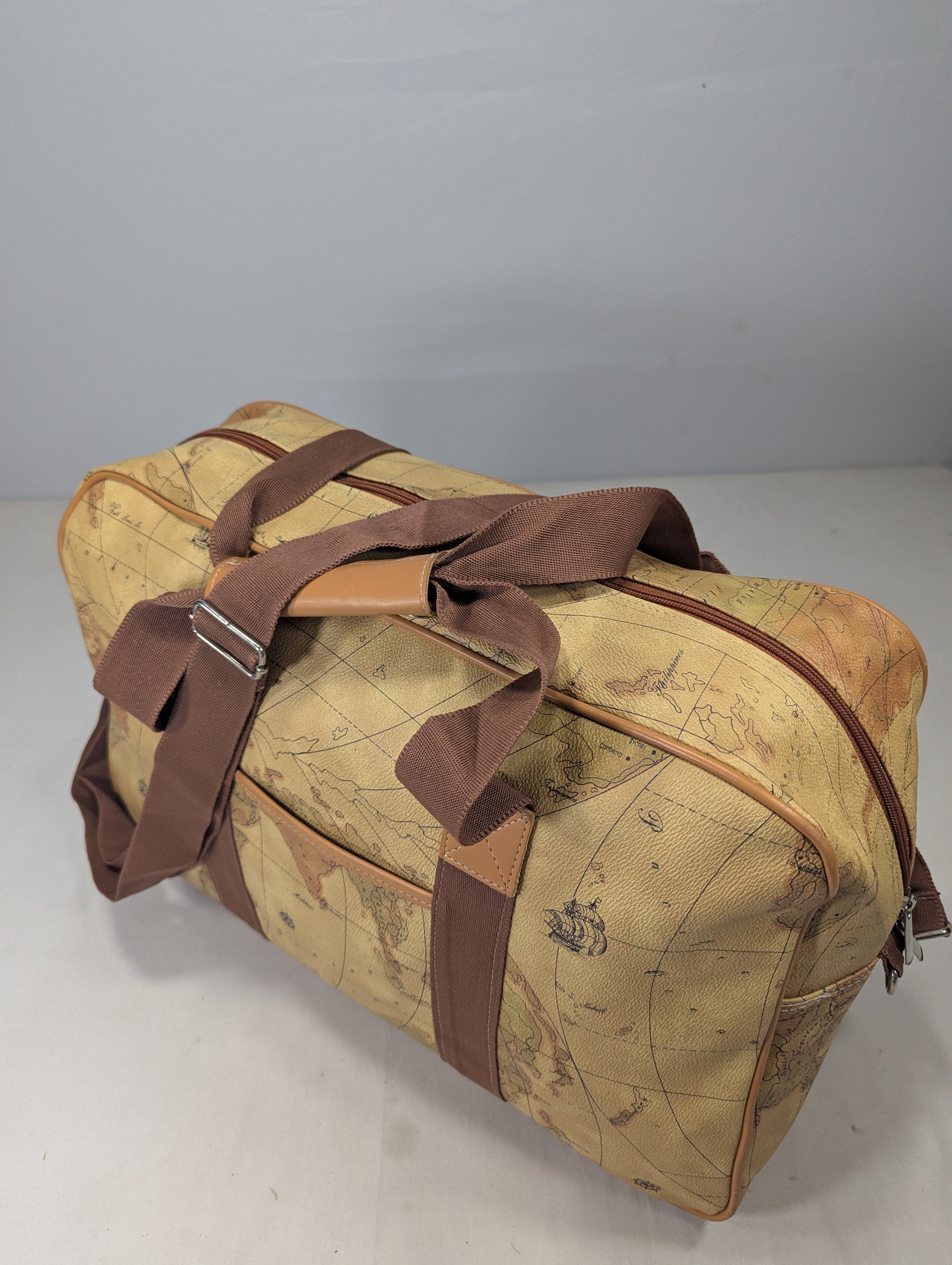 Map pattern Korean duffle bag Ab3