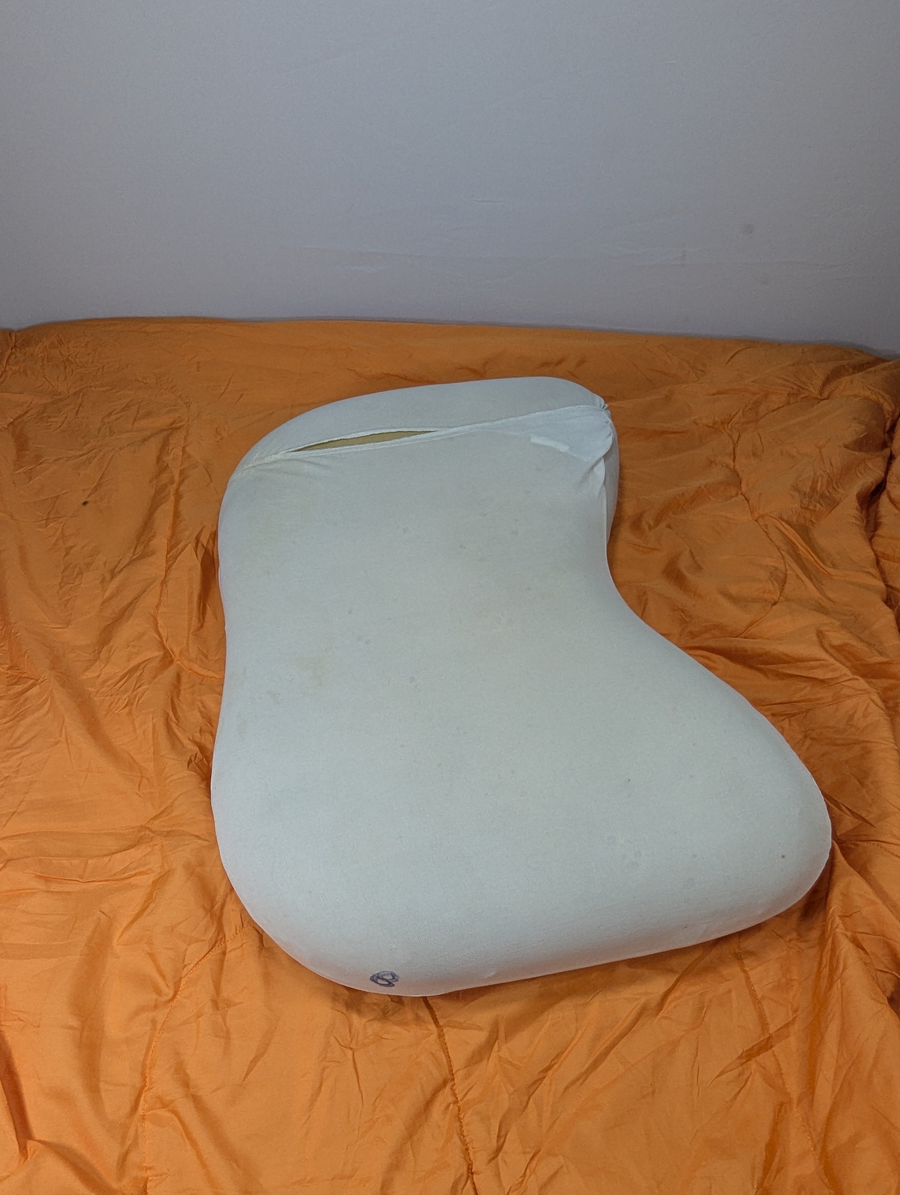 Orthopedic Neck Pillow with Washable Cover P8