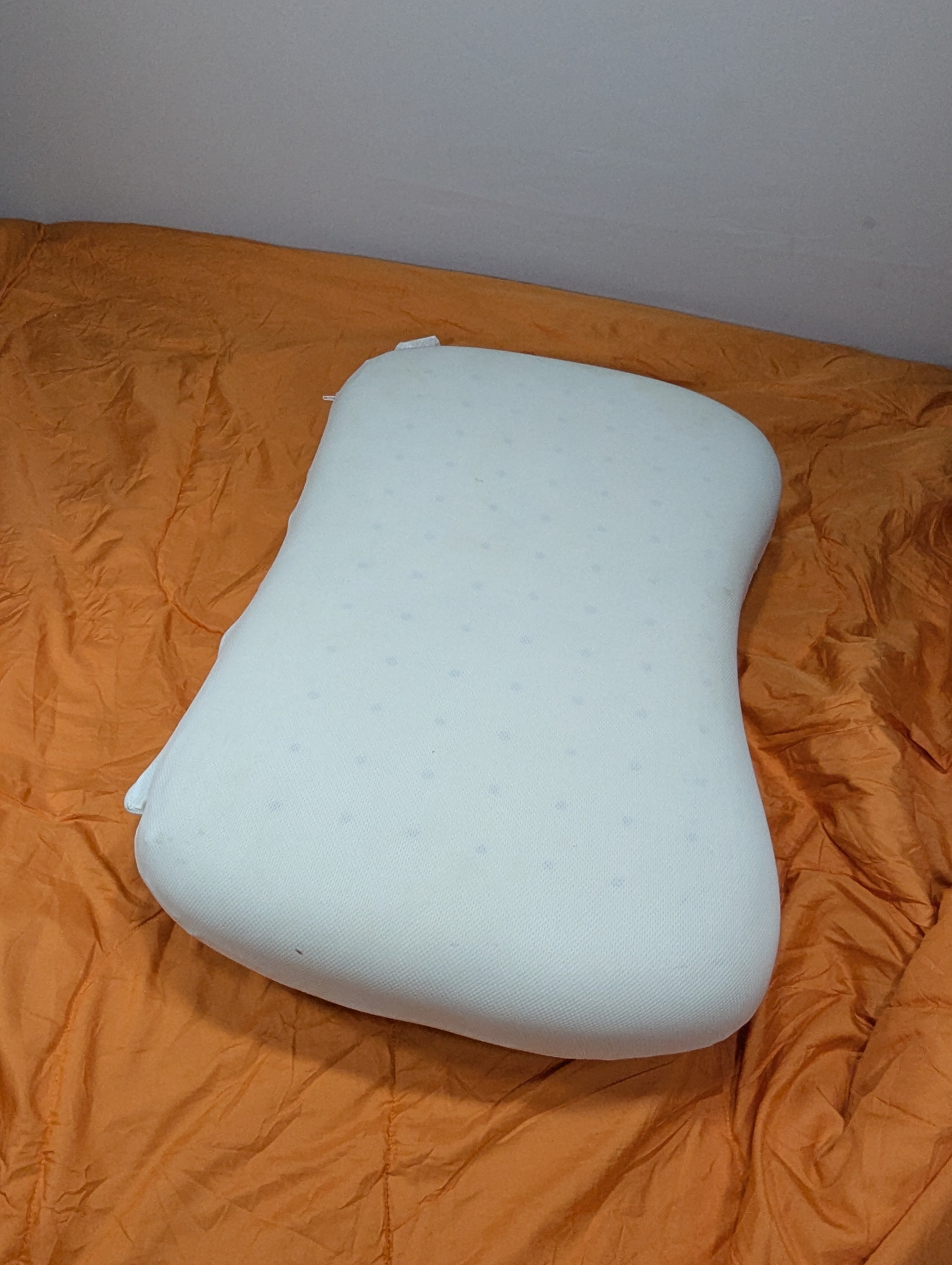 Eco-Friendly Memory Foam Medical Pillow p14