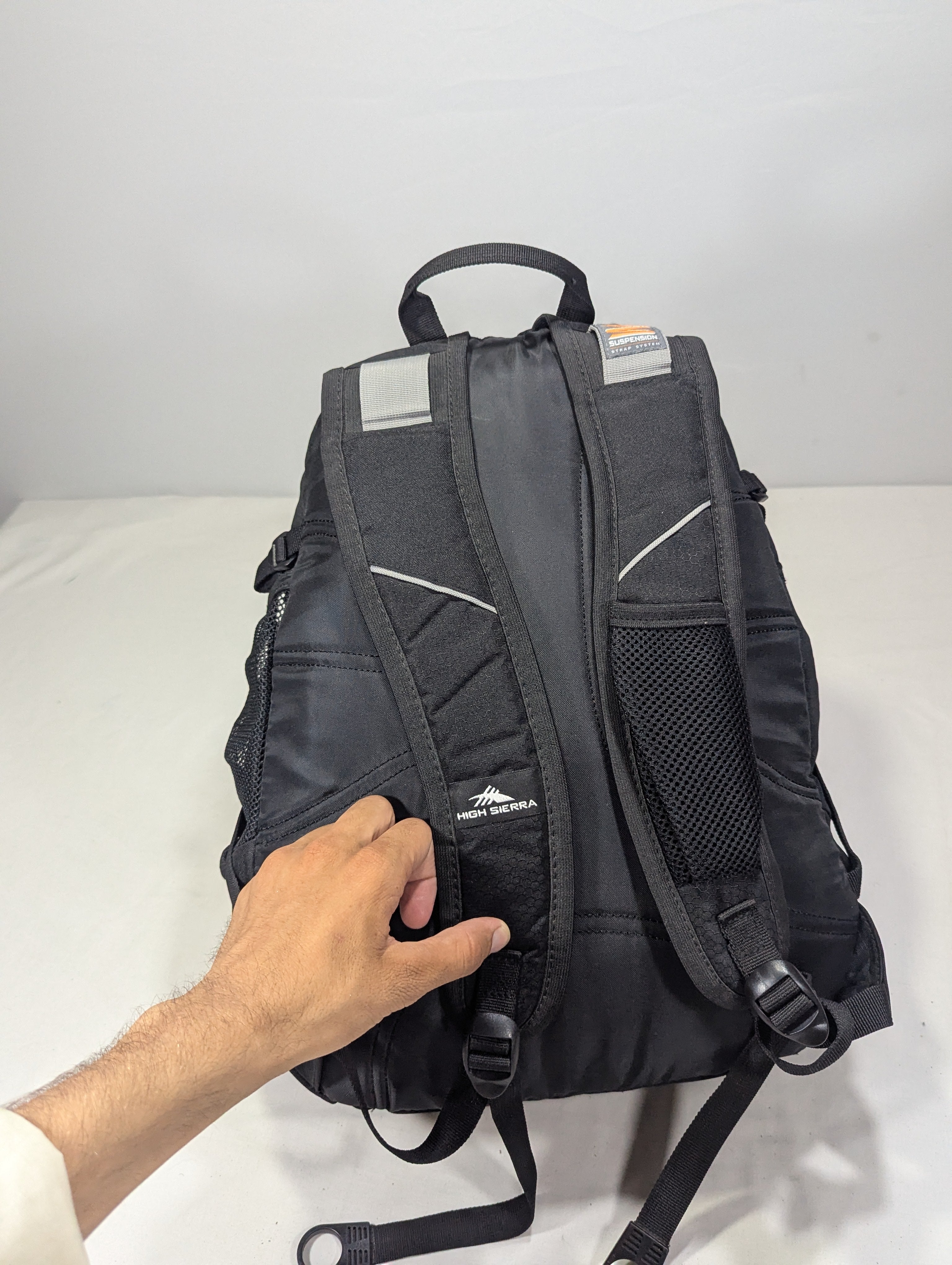 High Sierra the most strongest black color Backpack for school, college and travelling purpose U3
