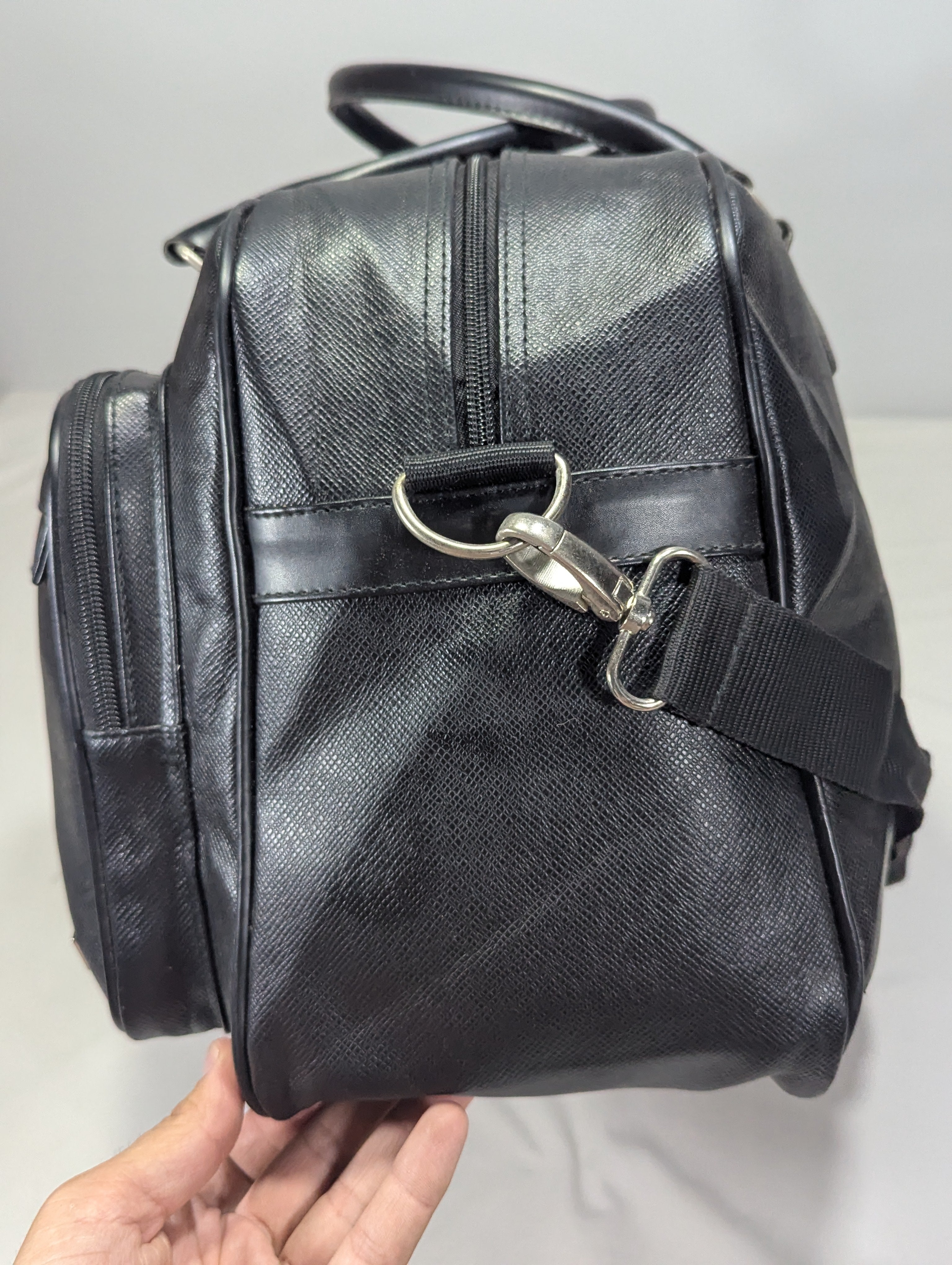 Pu leather, Genuine and Compact Korean Duffle Bag – Easy Storage & Travel Ab3